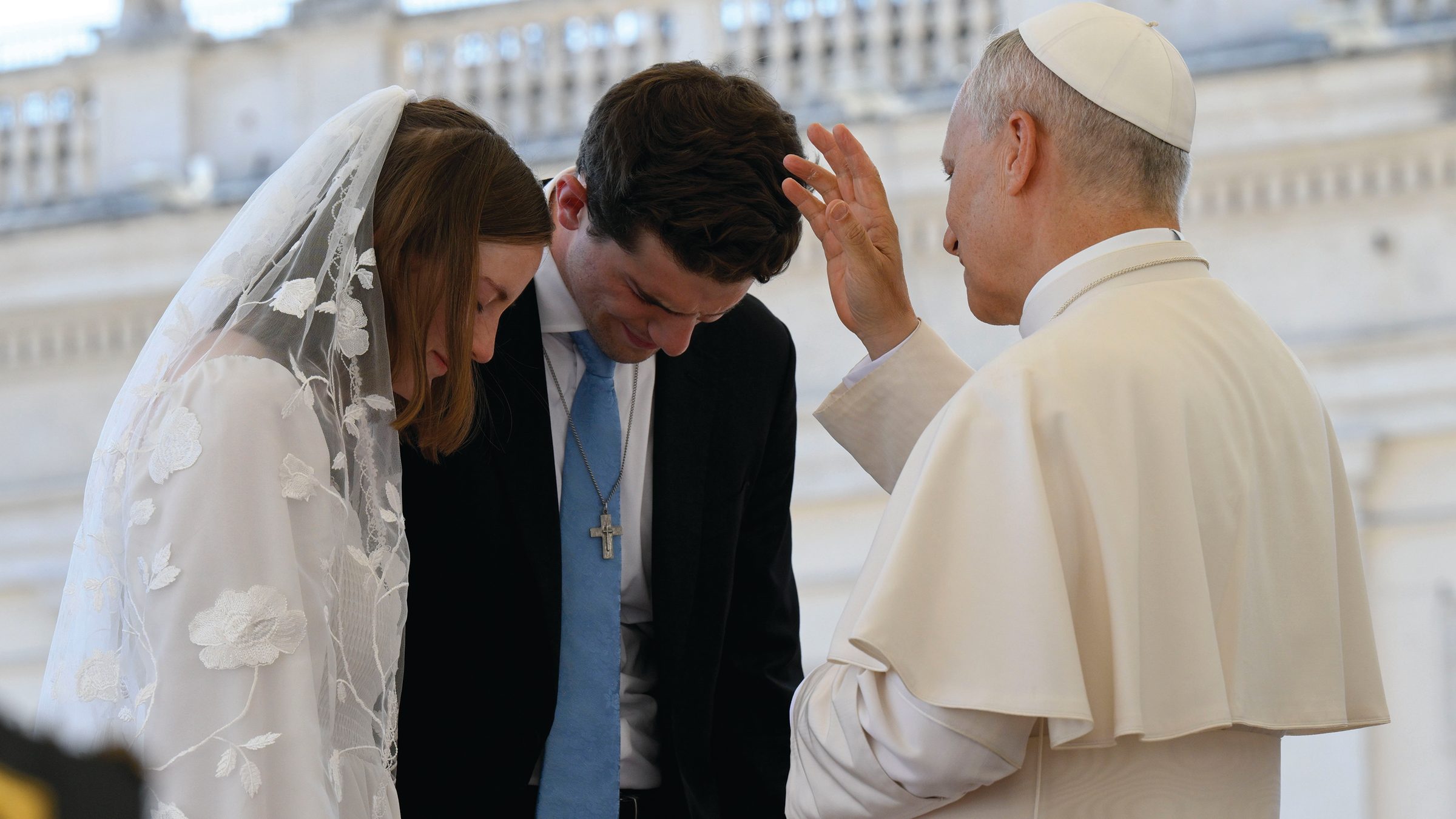 Leo XIV reopens the Amoris laetitia debate and convenes the world’s bishops