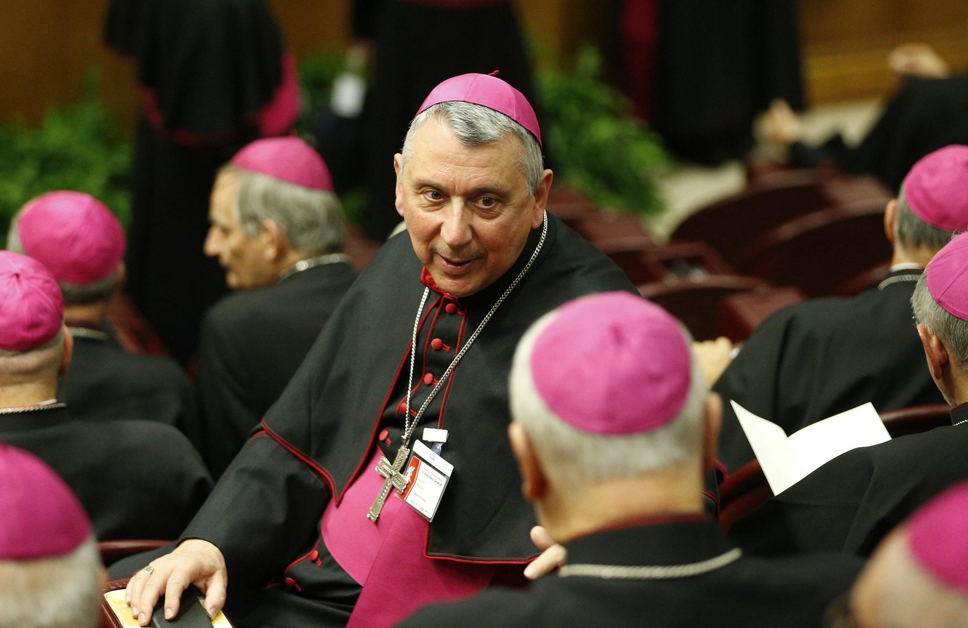 Manipolazione e abusi: la vera crisi dell’episcopato