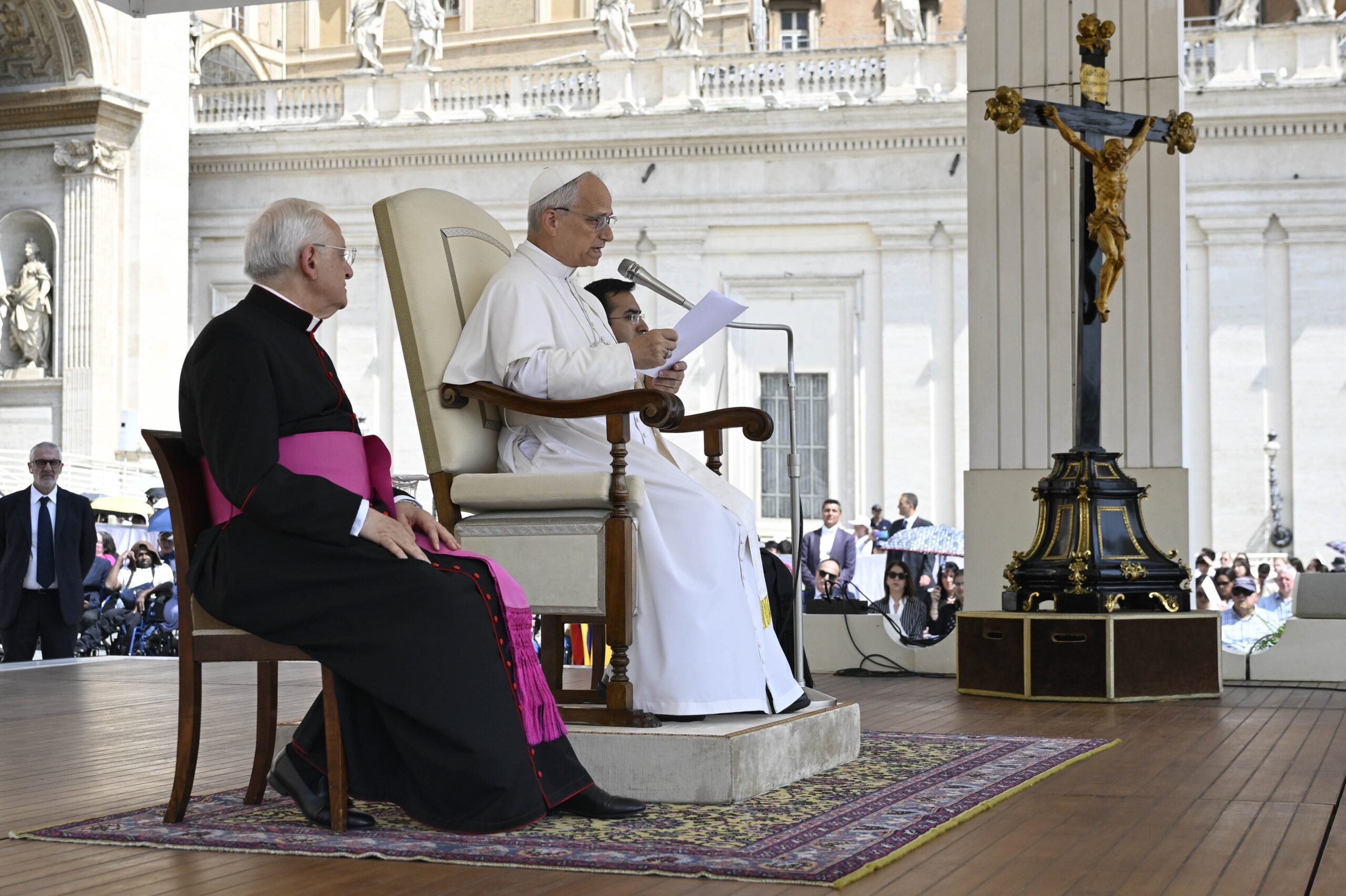 Leone XIV bacchetta i vescovi del Nord: «Non forzare Fiducia Supplicans»