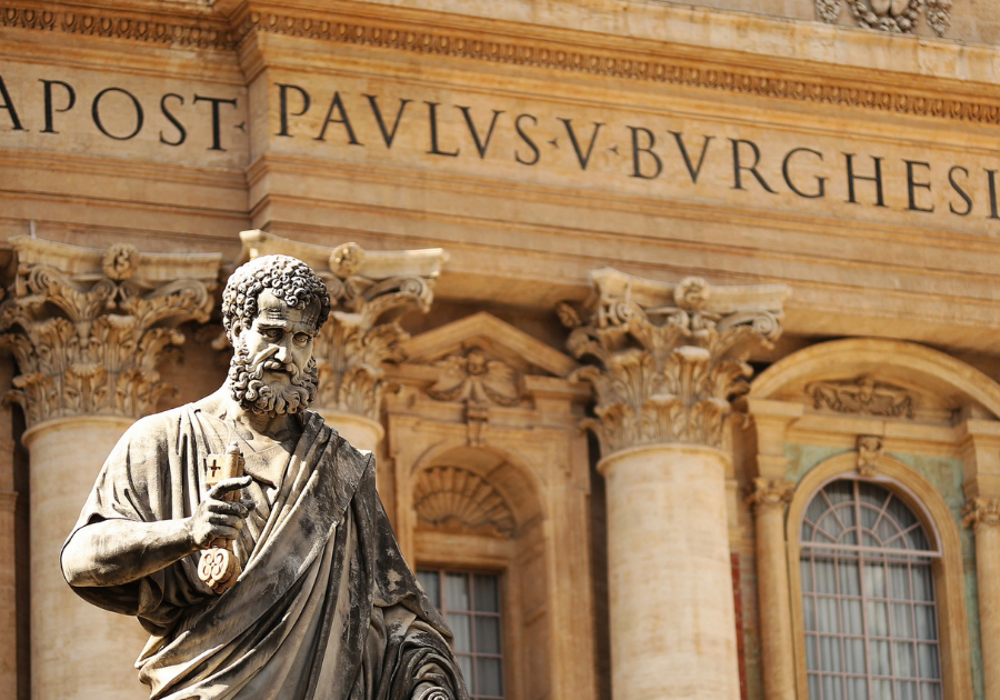 Un potere che decide su tutto. Perché è tempo di ripensare il primato di Pietro