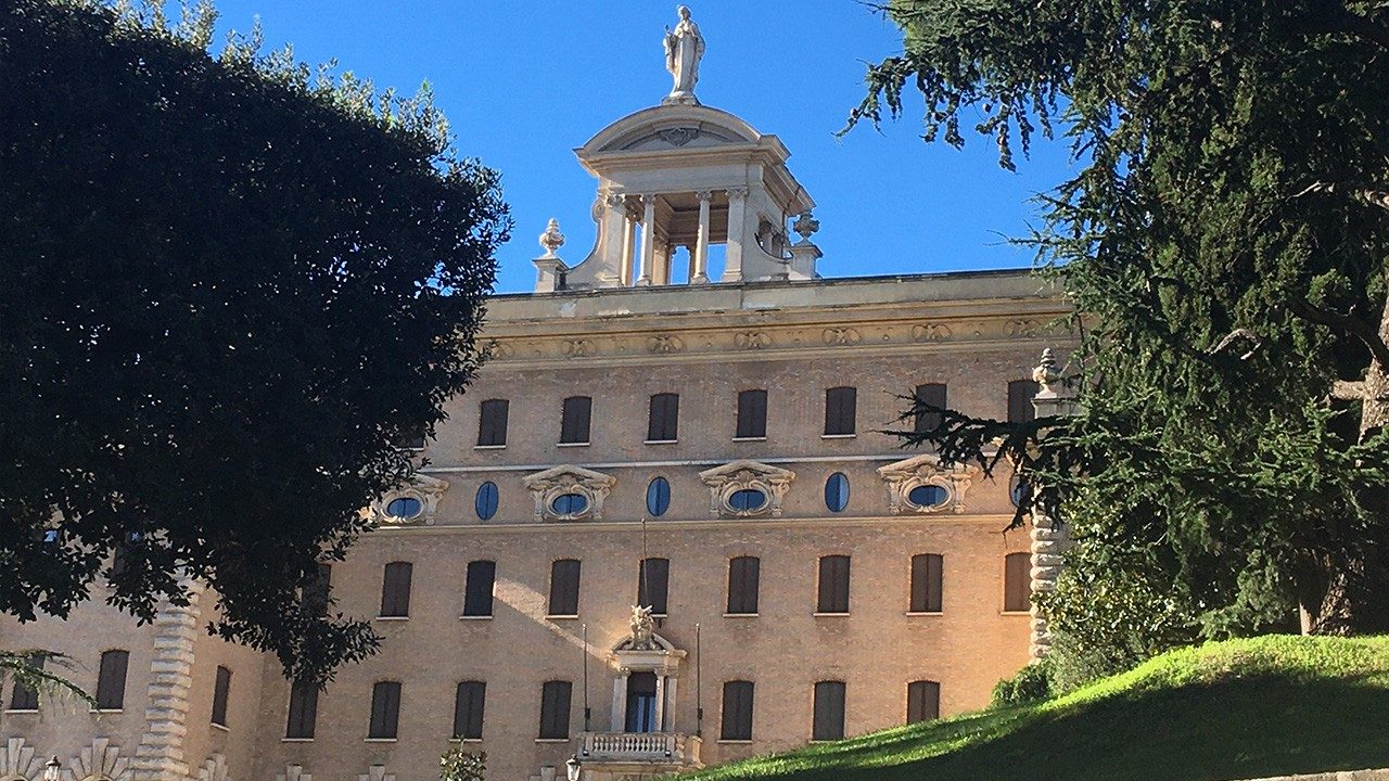 Sotto Leone XIV si sfoltisce il Registro delle persone giuridiche vaticane