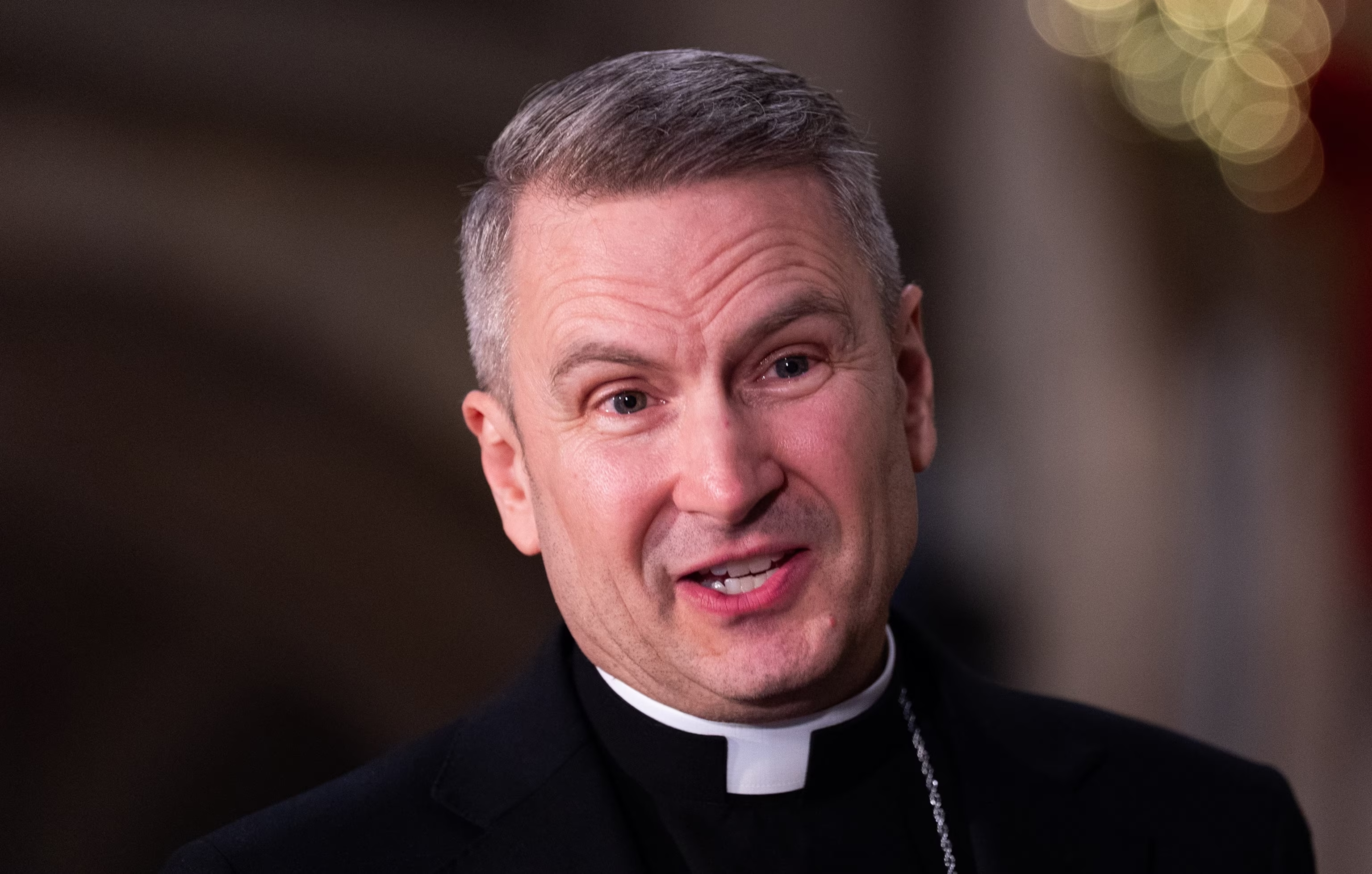 L’Arcivescovo Ronald Hicks torna a celebrare a Saint Patrick’s dopo settimane di convalescenza