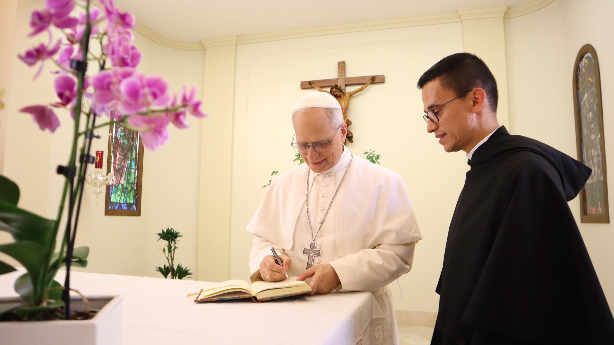 Nel cuore dell’Ordine: l’abbraccio degli Agostiniani al loro Papa