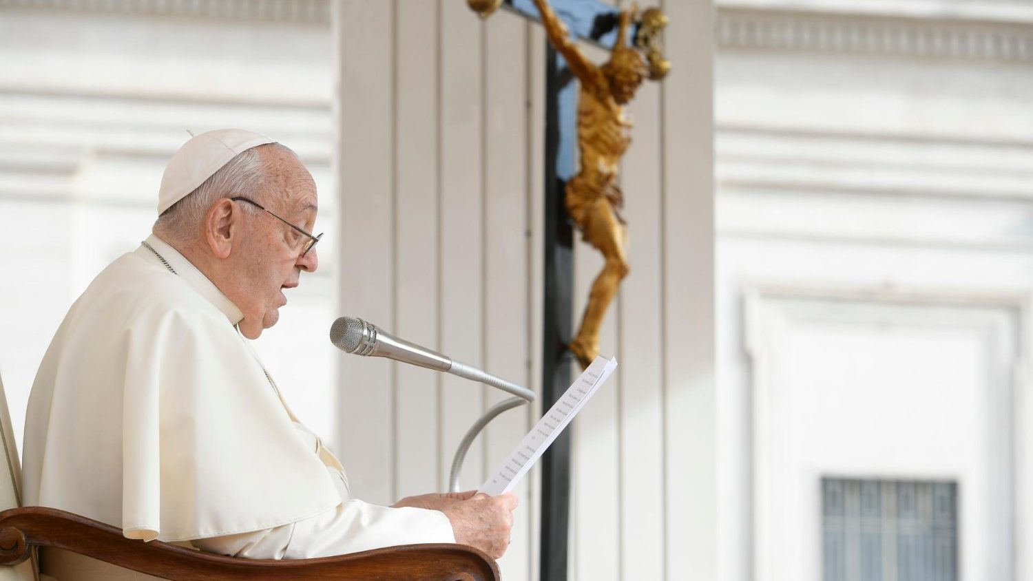 Papa Francesco all'udienza generale: «Rigettate con forza la pornografia»