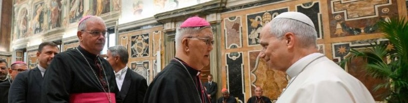 Leone XIV ha detto ai vescovi che servono meno comitati e più contemplazione