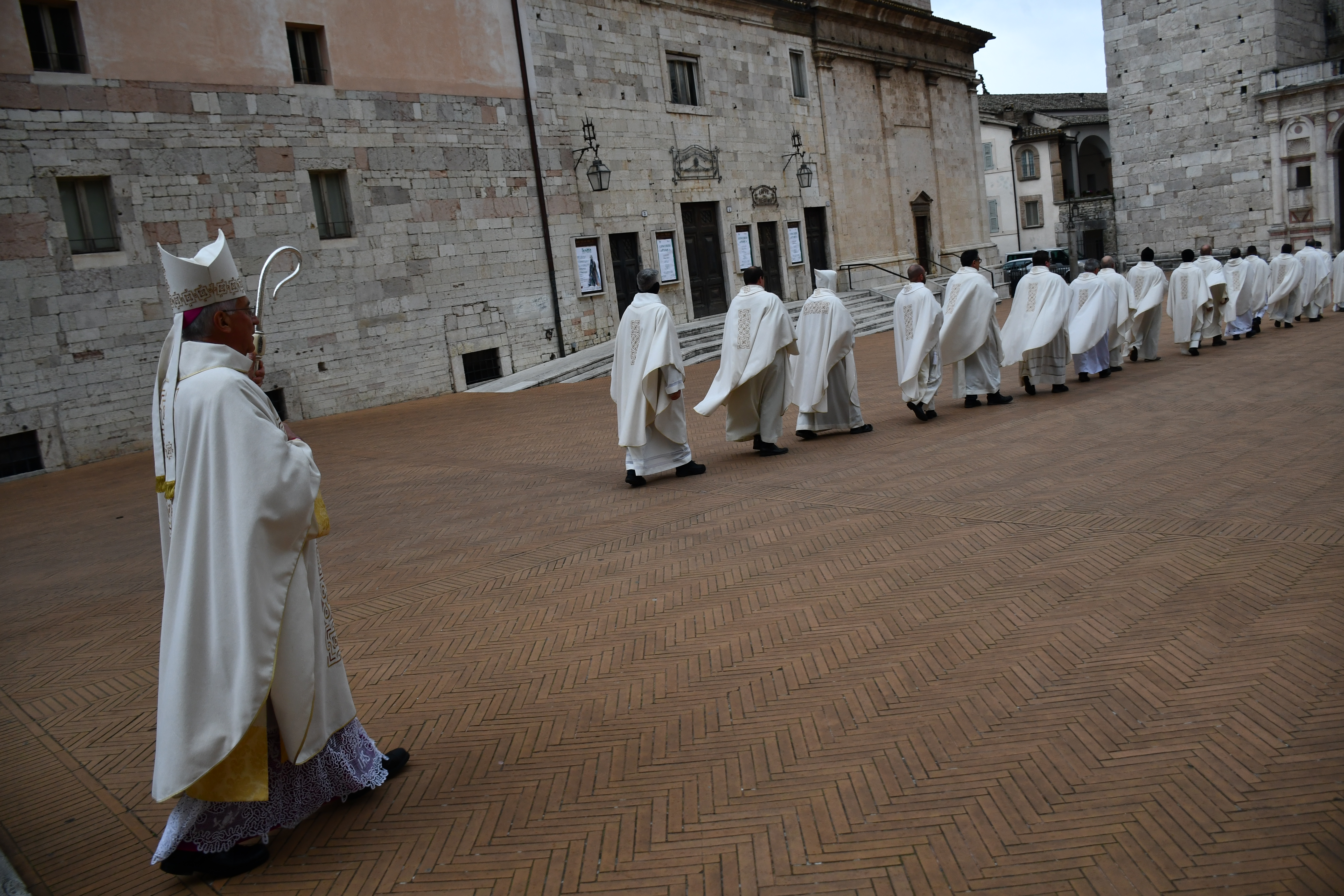 Spoleto-Norcia. Mons. Boccardo: «Siamo come vasi di terracotta. Eppure proprio in questi vasi Dio ha depositato il suo amore»