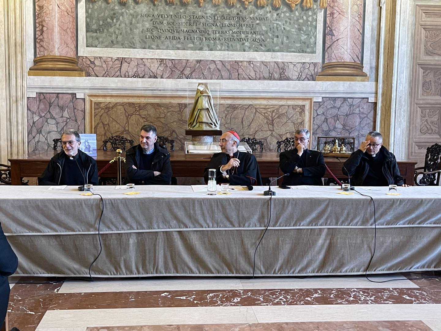 Roma, Papa Leone XIV assegna i settori ai nuovi ausiliari e ordina la revisione della Costituzione