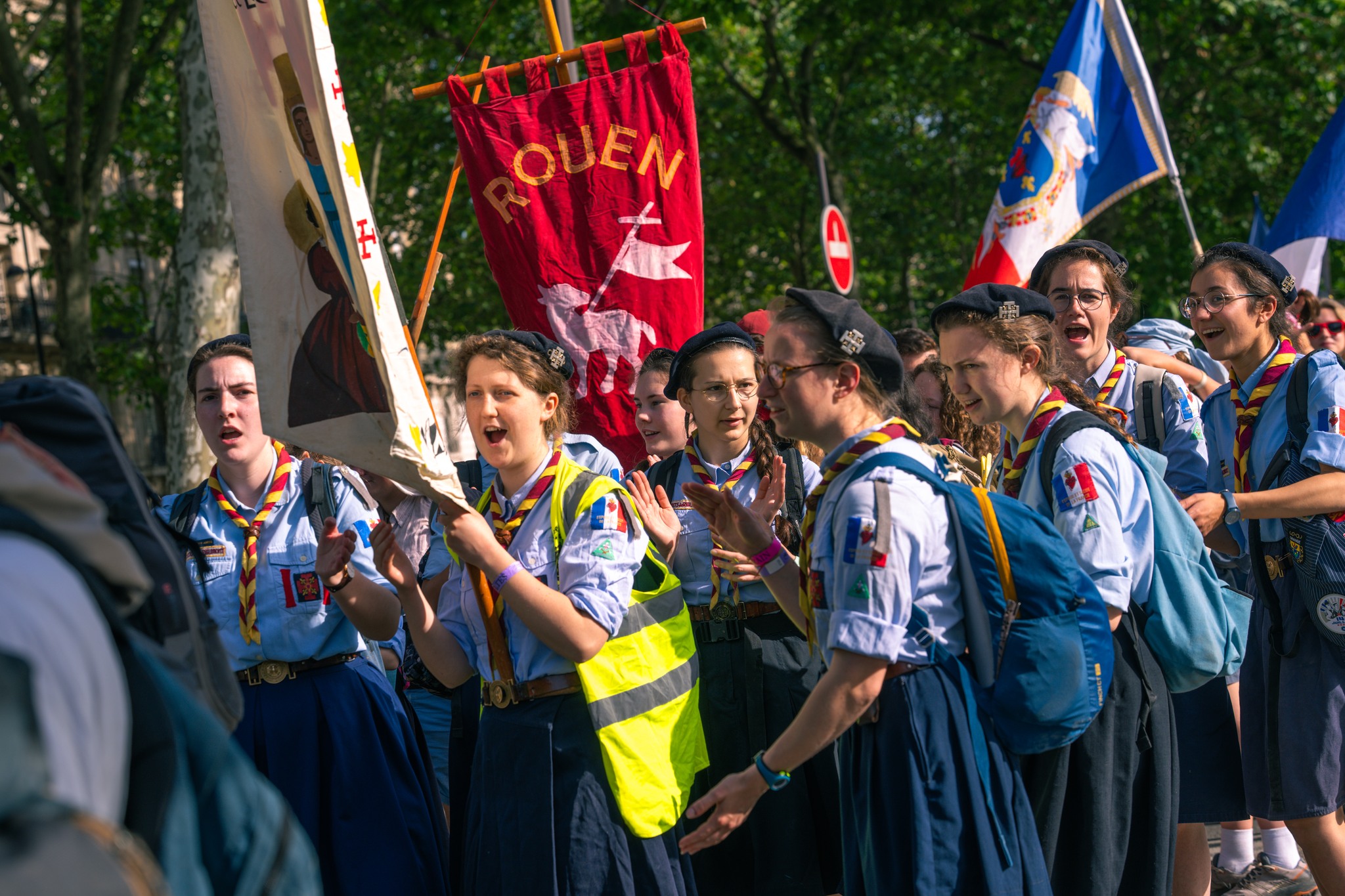 Chartres: twenty thousand young pilgrims on the road as a traditional pilgrimage speaks to a dechristianised Europe