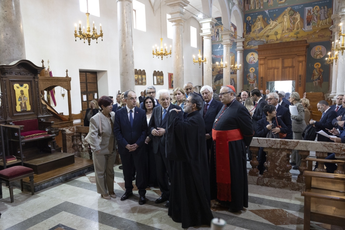 Piana degli Albanesi. La Chiesa Cattolica è assente da anni
