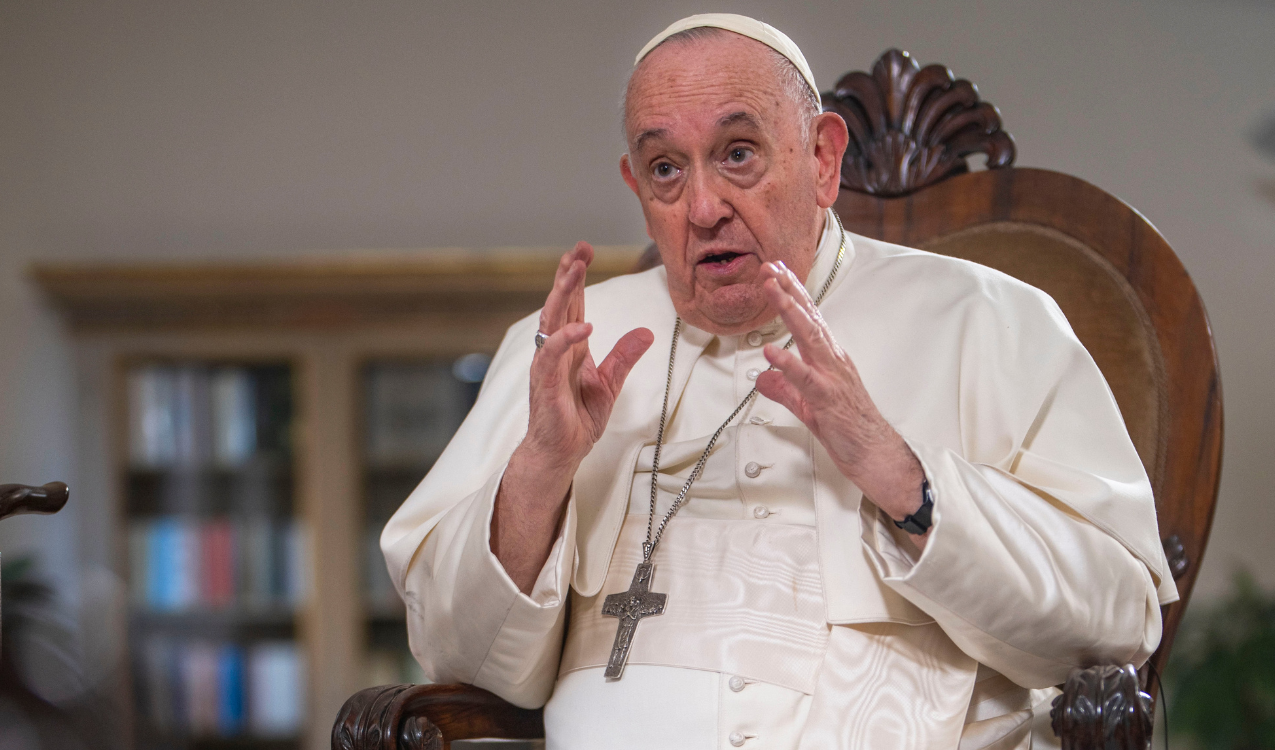 Papa Francesco: "Stiamo rivedendo il rito funebre dei Pontefici"