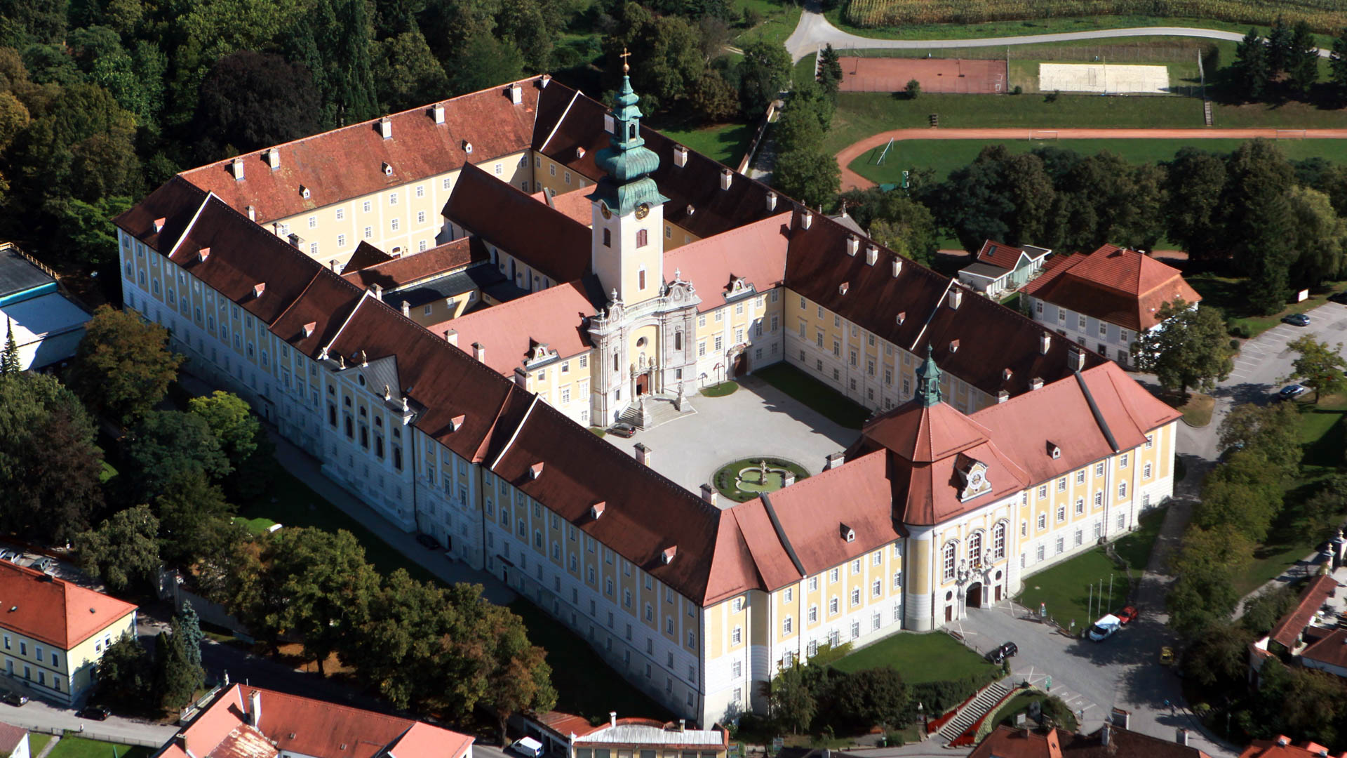 Schäftlarn, where Catholic education still has a visible place in everyday school life