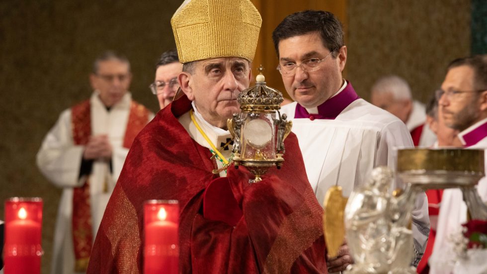 Corpus Domini. Delpini: «Vivi, Santa Chiesa di Dio che sei in Milano!»