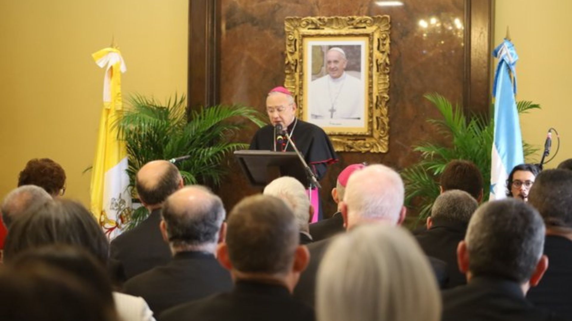 Peña Parra in Honduras per riaprire la Nunziatura Apostolica