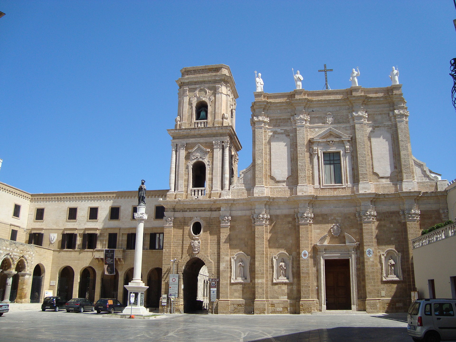 Brindisi-Ostuni. Le indicazioni per l'Anno Santo del vescovo Intini
