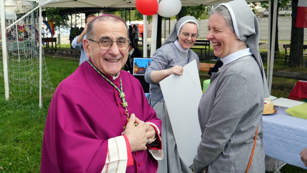 Pentecoste. Delpini: «I cristiani, invece che essere uniti sono divisi»