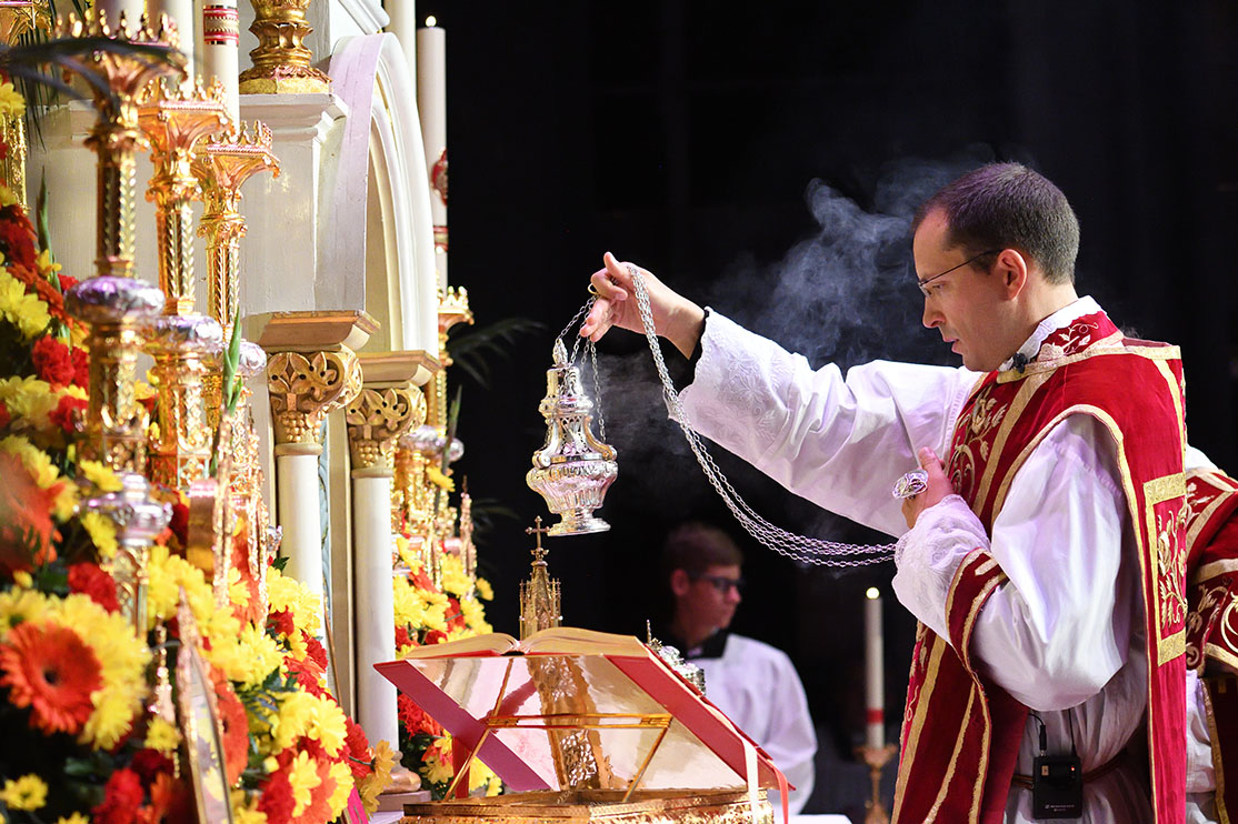 Grande gioia per la Chiesa di Dio. L'ex superiore del distretto tedesco della S. Pio X rientra in comunione con Roma