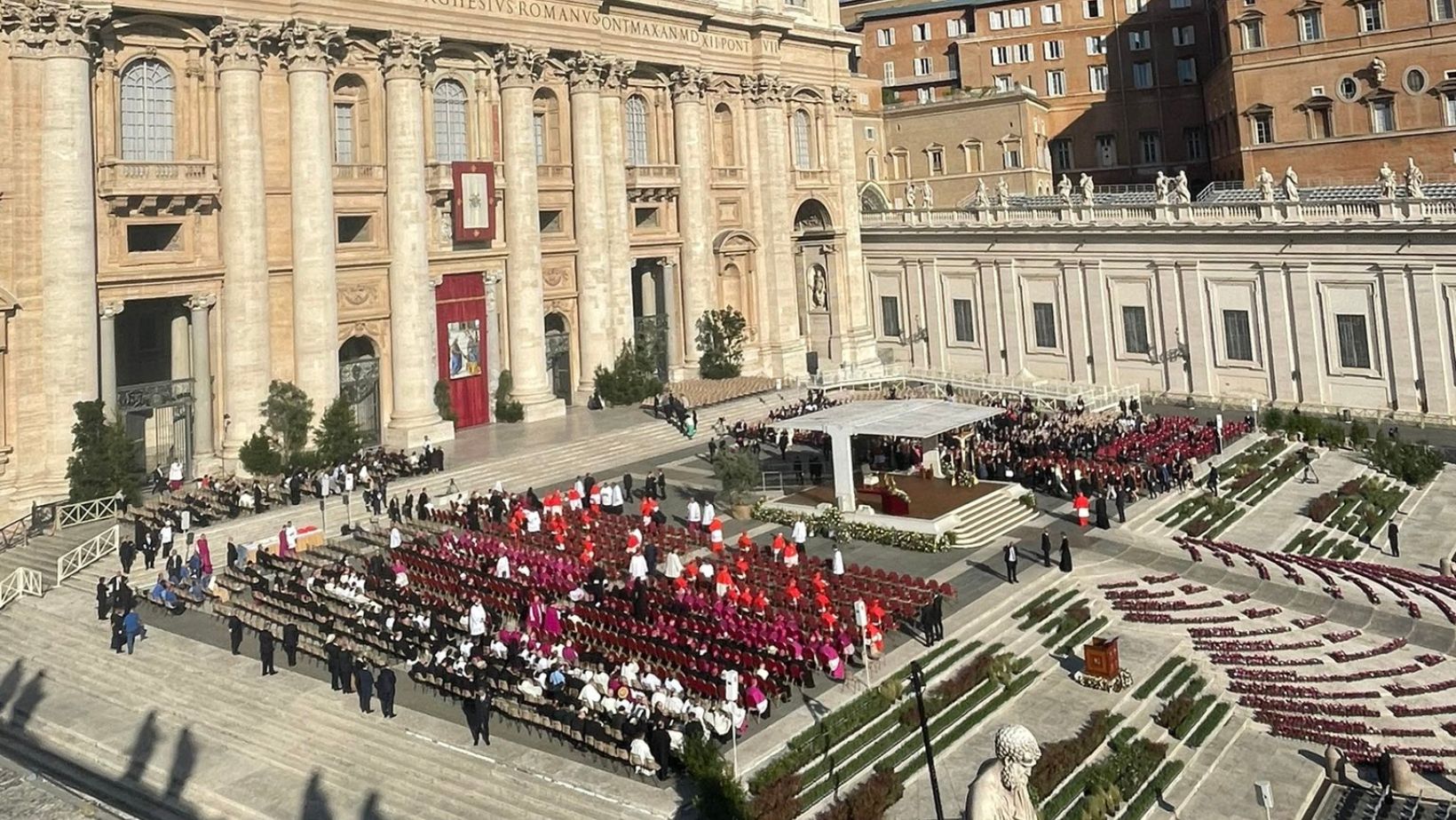 Francesco crea 21 nuovi cardinali: la piazza vuota è un segno