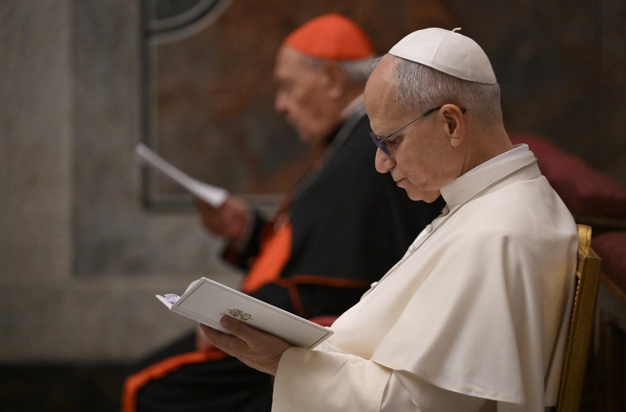 «Saputello, chi credi di essere?!». Mons. Varden predica al Papa e si concentra sul tema della libertà