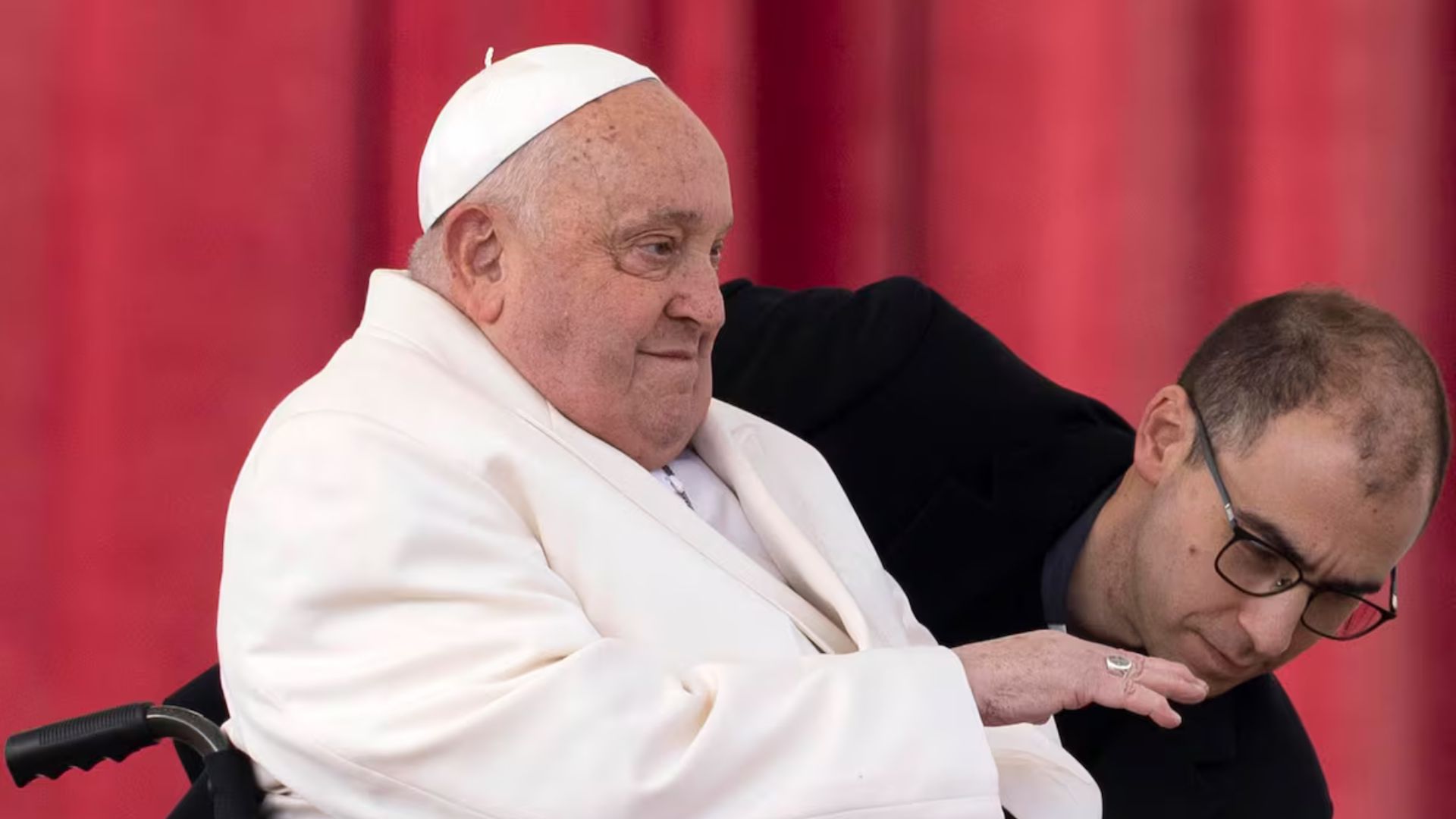 Papa Francesco. «Due episodi di insufficienza respiratoria. I medici eseguono due broncoscopie»