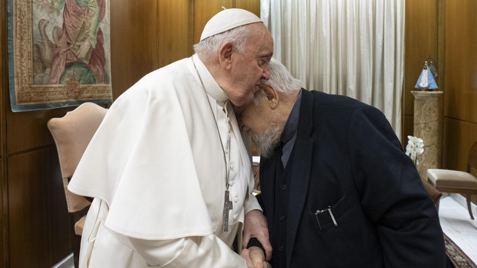 La benedizione del Papa sul nuovo progetto di Enzo Bianchi