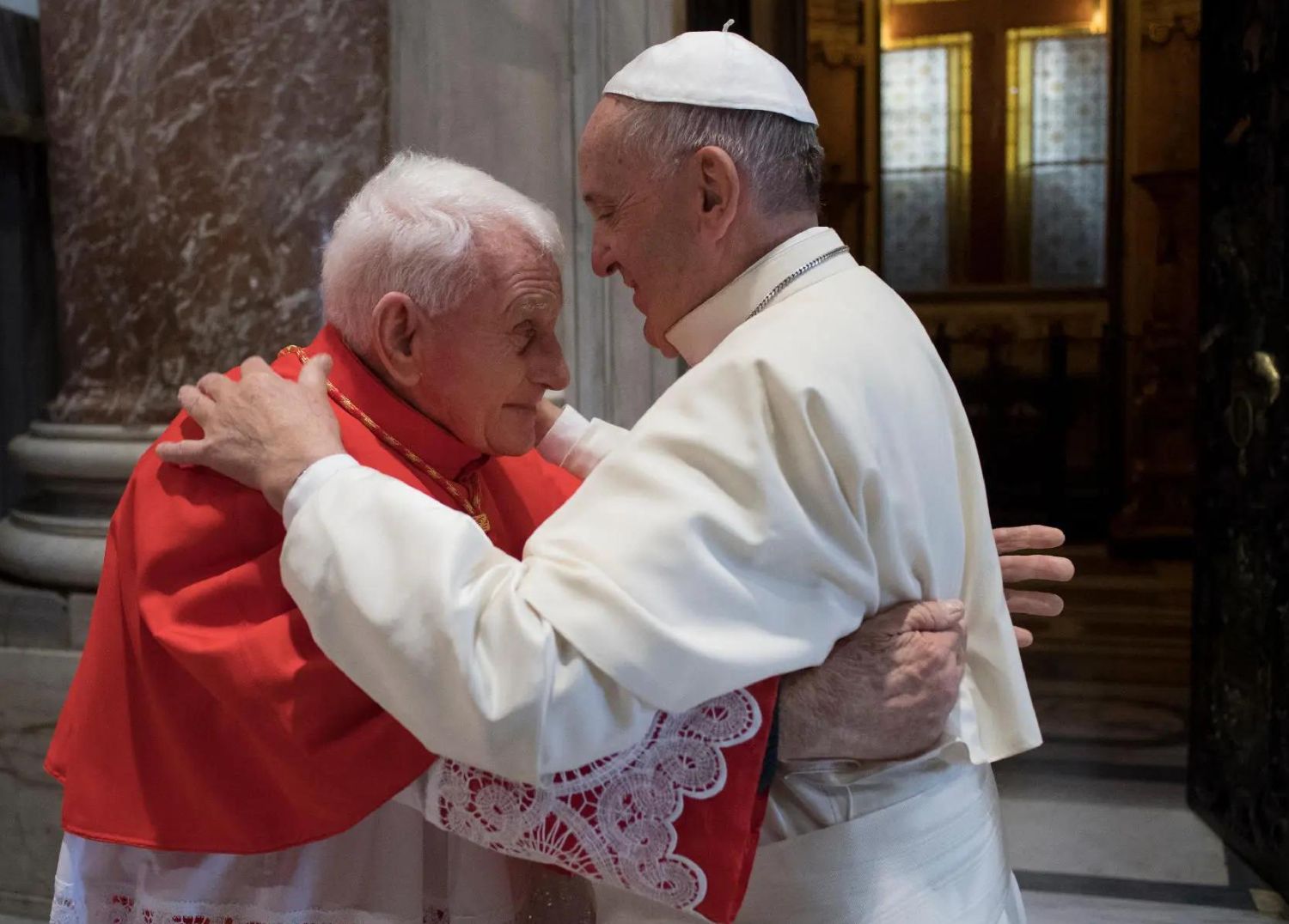 Il Papa scrive al cardinale Ernest Simoni: «Grazie per la tua testimonianza»