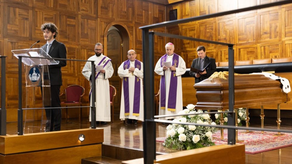 Mons. Delpini ricorda Anelli in Cattolica: «Chiediamo la grazia di passare dall'enigma al mistero».
