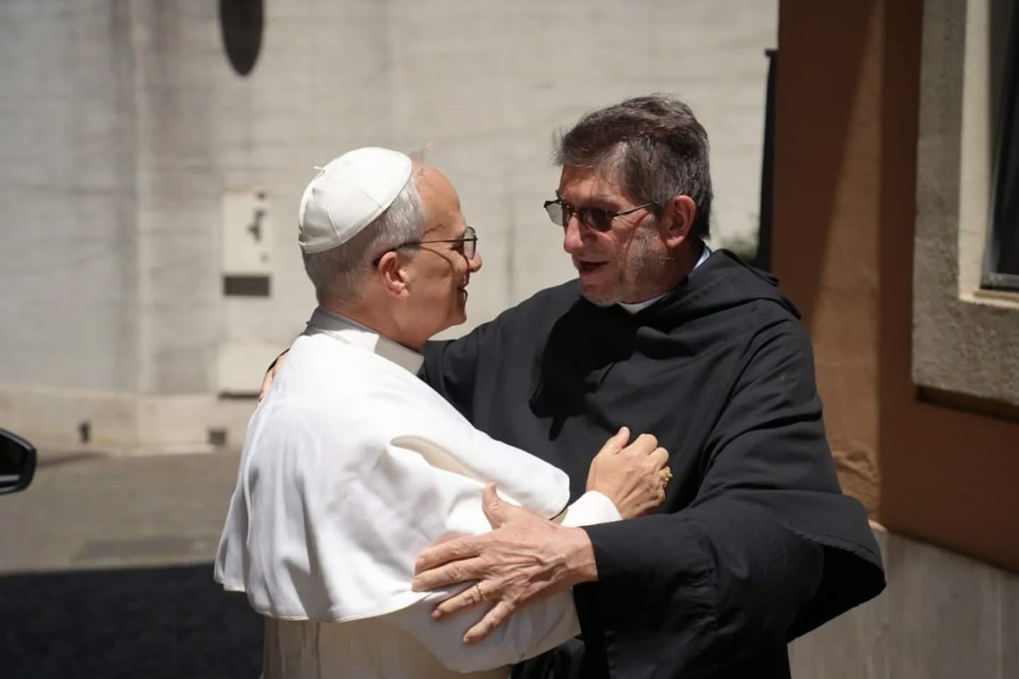 Leone XIV pranza con gli agostiniani