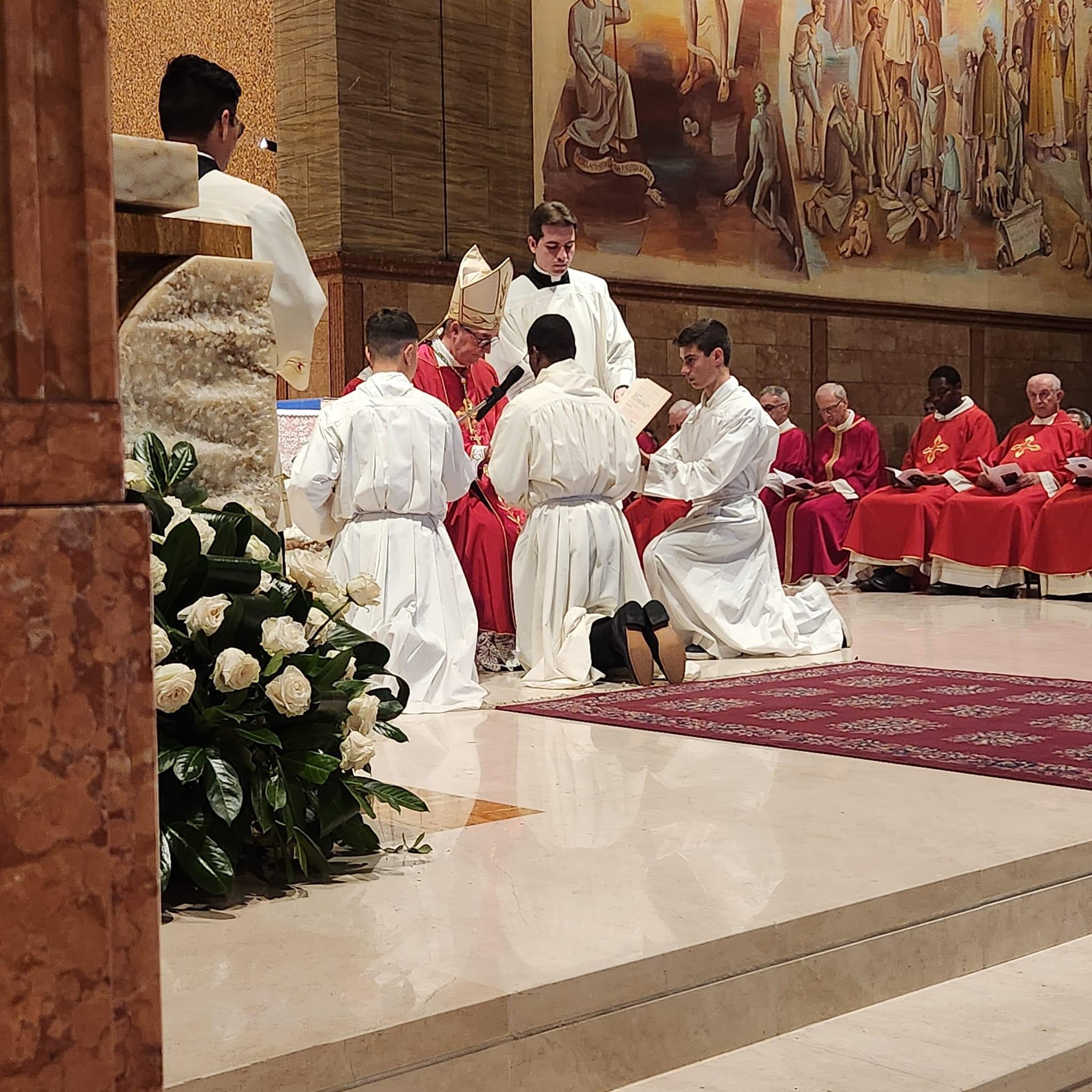Ordinazioni Diaconali. Mons. Tremolada: «Testimoniate che è possibile amarsi come fratelli»
