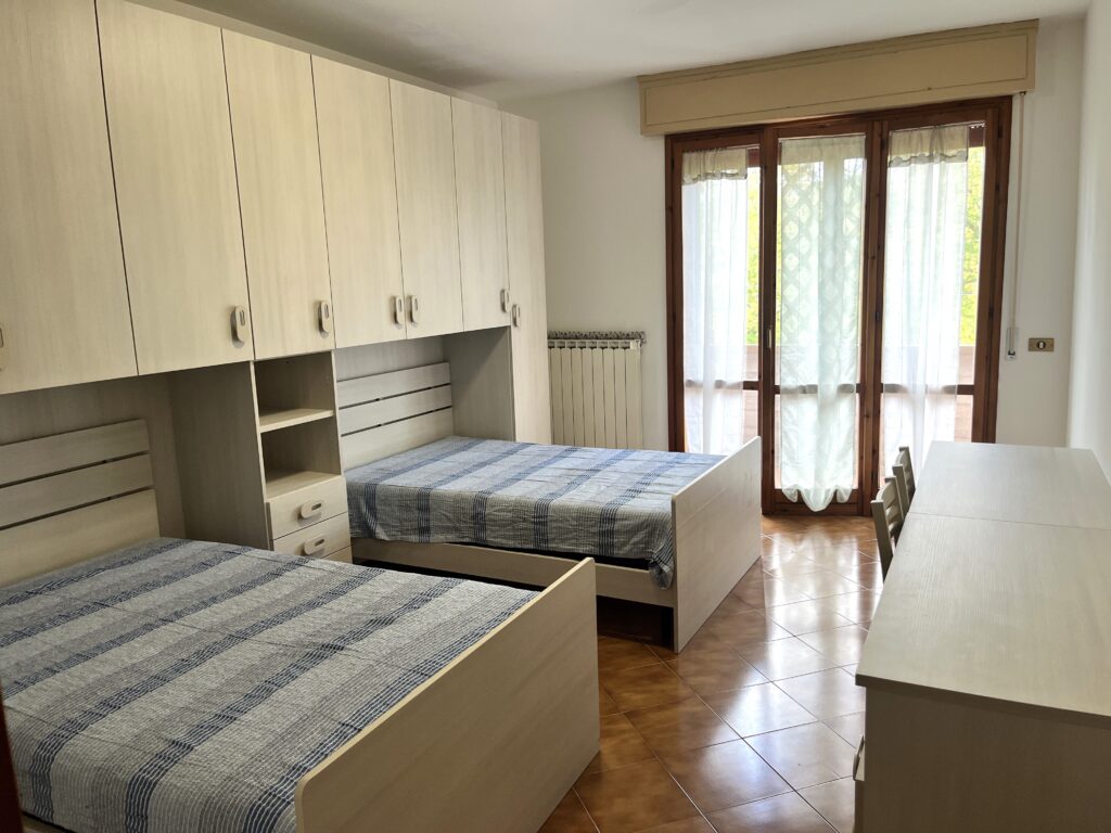 Fuori sede, affitti fuori controllo: una stanza costa fino a 730 euro e lo Stato resta a guardare