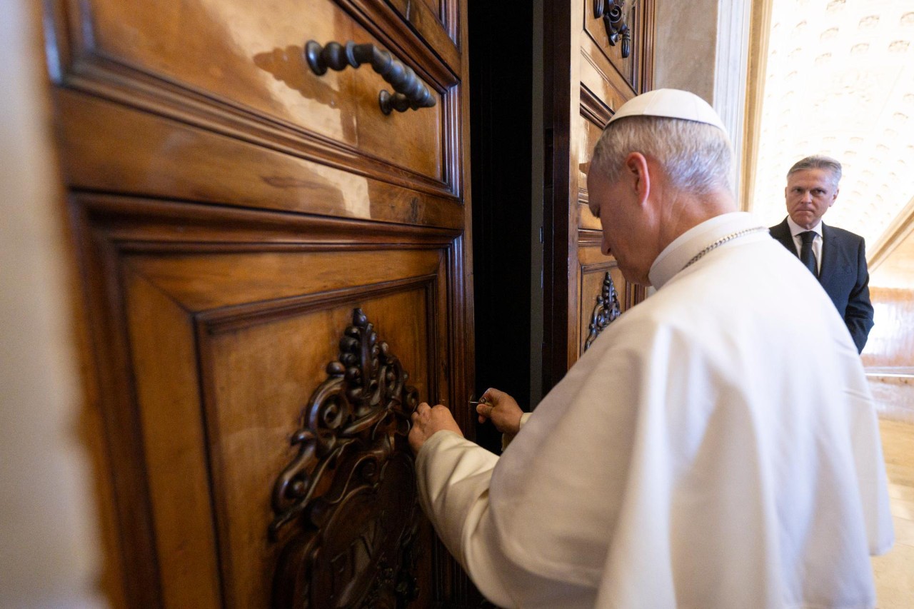 Leone XIV inizia il pontificato dalla sua diocesi: Roma al centro del ministero