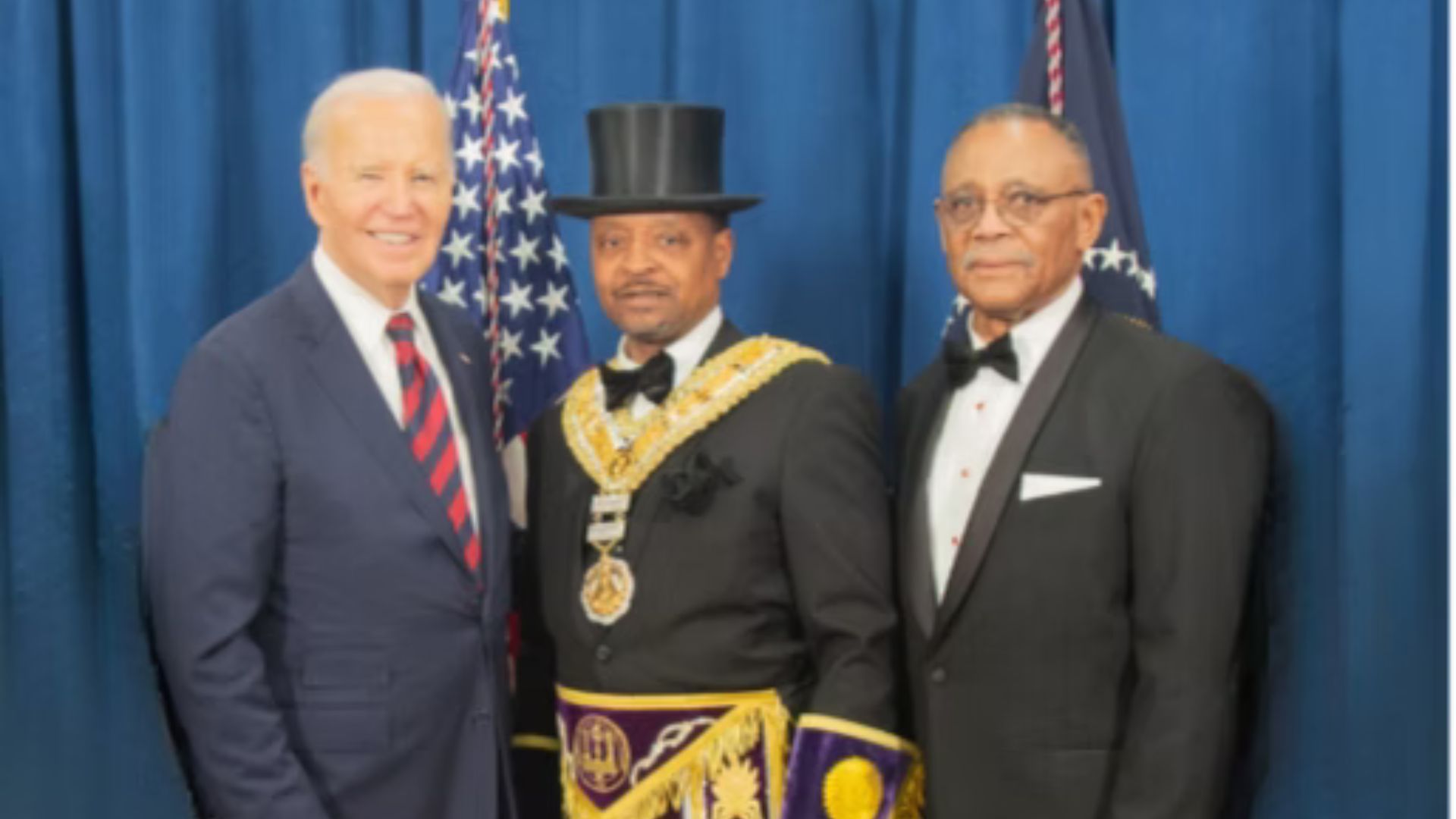 Joe Biden si unisce alla Massoneria. I vescovi prendano le distanze dal finto cattolico