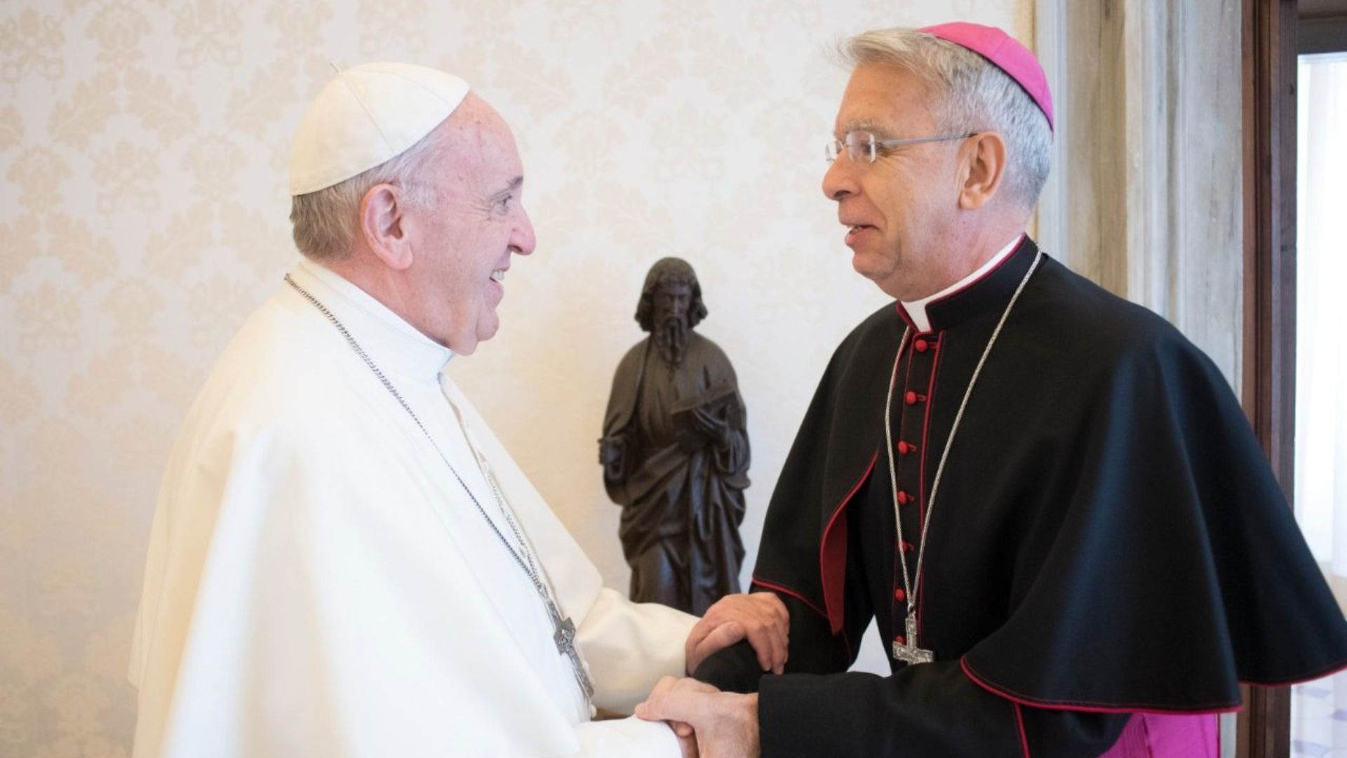 Sede vacante in Accademia Ecclesiastica. Marino torna a Birmingham