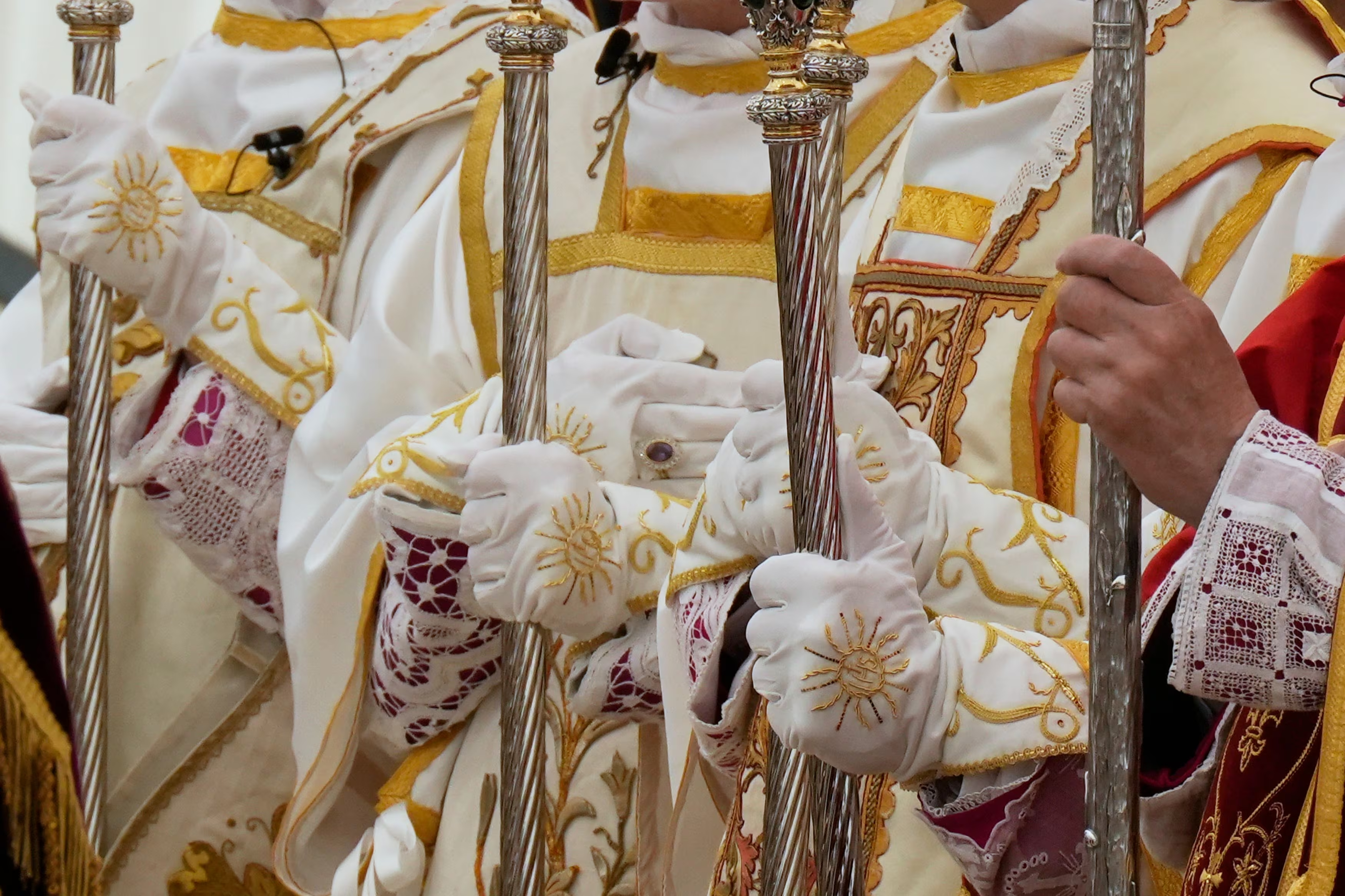 Écône: Rome sets out the path to full communion for SSPX priests and faithful