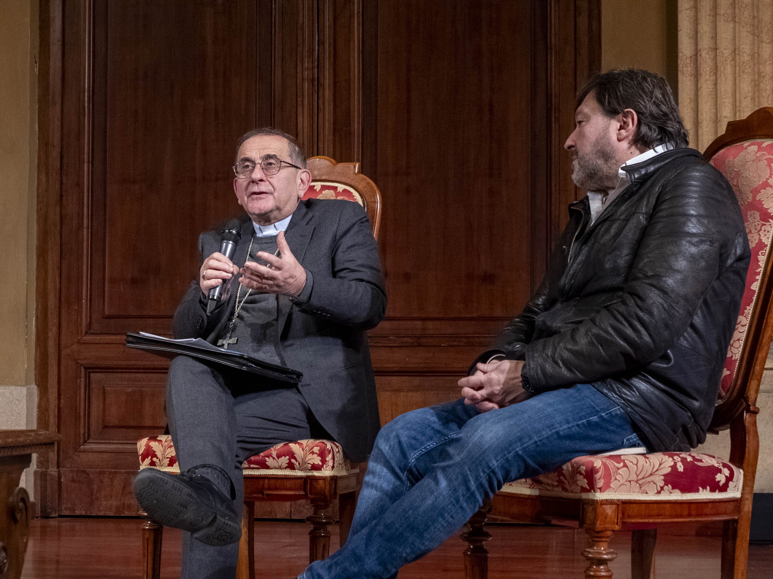 Delpini ai giornalisti: «Non il clamore, ma la verità delle persone»