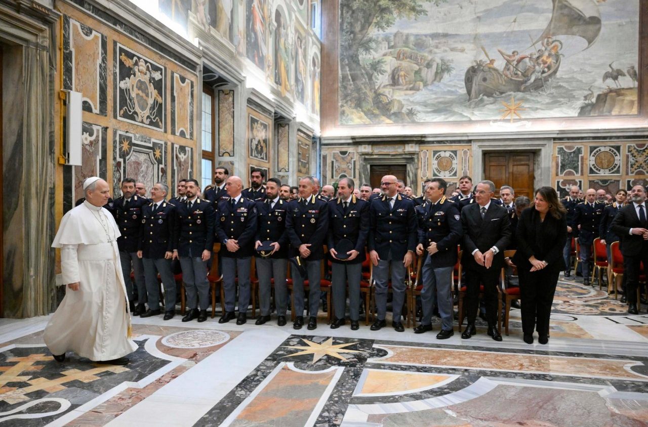 Leone XIV alla Polizia di Stato italiana: «Un ambiente sicuro è infatti di grande aiuto alla preghiera»
