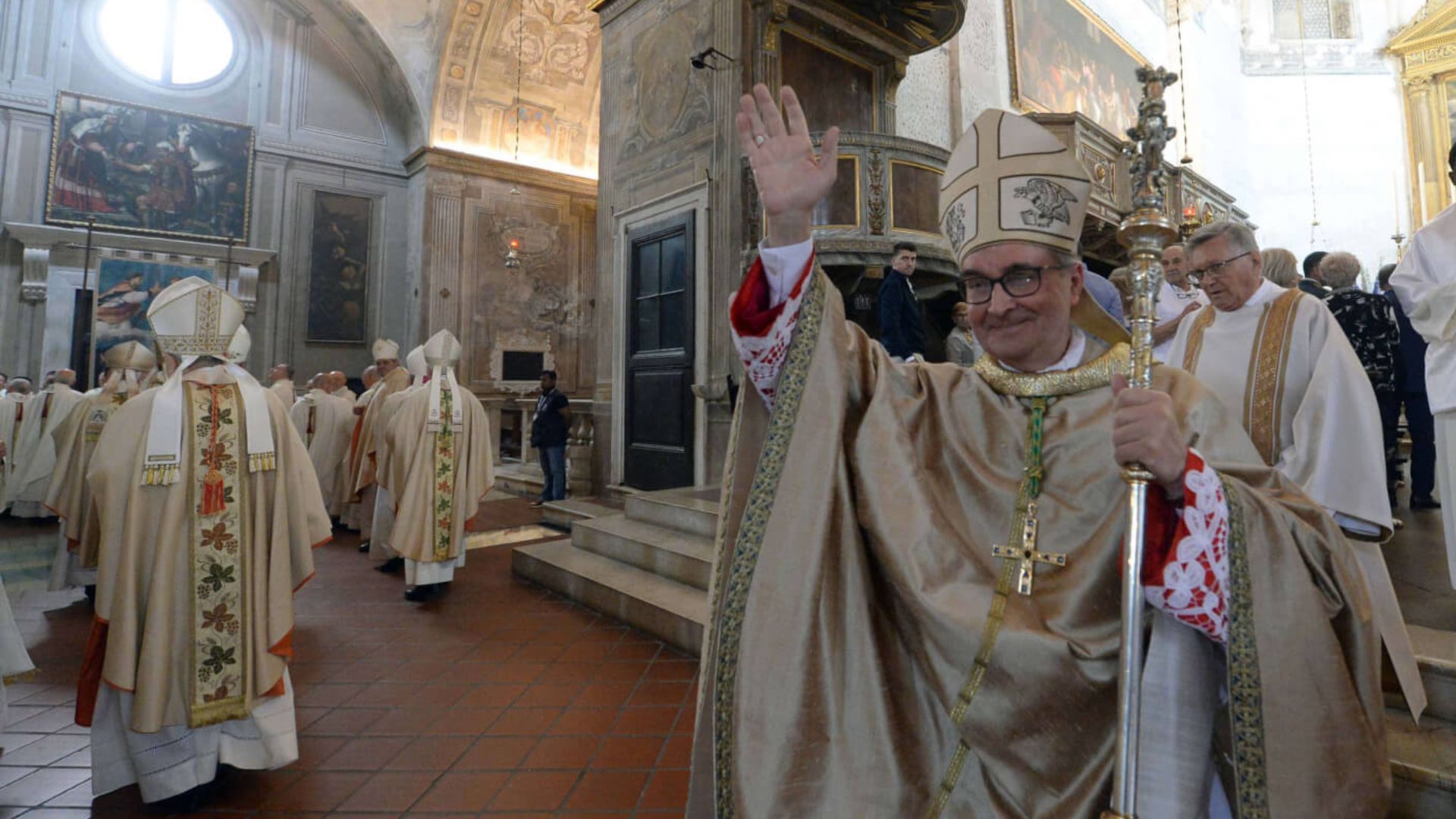 Sacro Cuore di Gesù. Tremolada: «Il cuore di Gesù richiama la Croce sulla quale Egli fu innalzato»