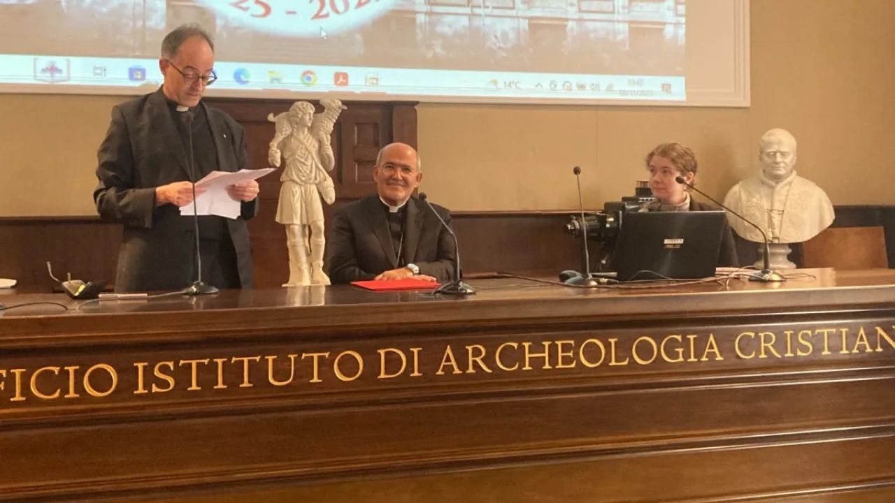 Leone XIV firma una lettera apostolica per scavare nelle radici della fede