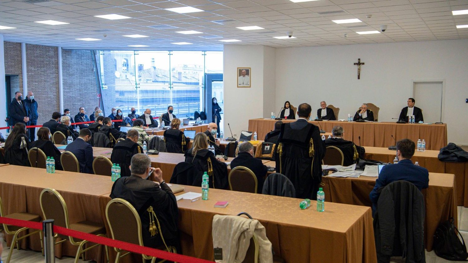 Palazzo Londra: un processo ridicolo
