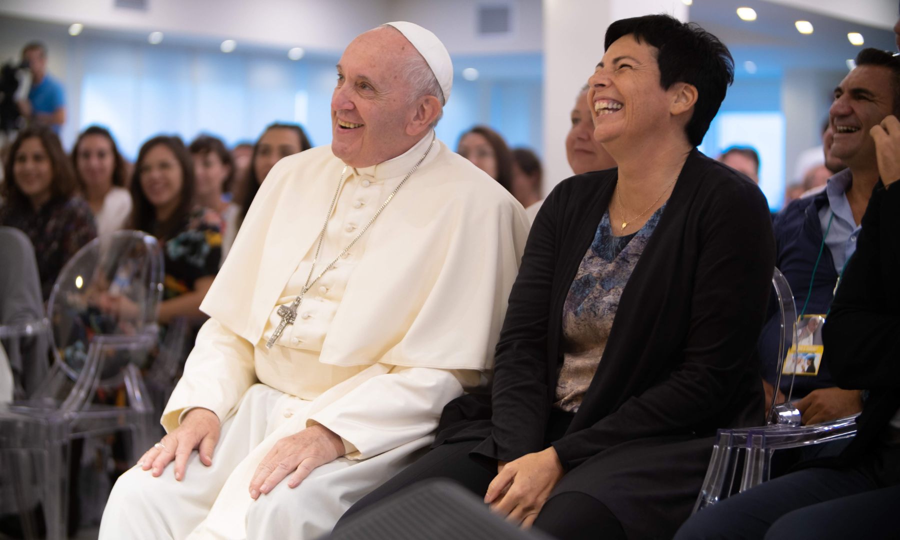 Nuovi Orizzonti: Amirante si dimette. Le derive di una setta cara al Papa