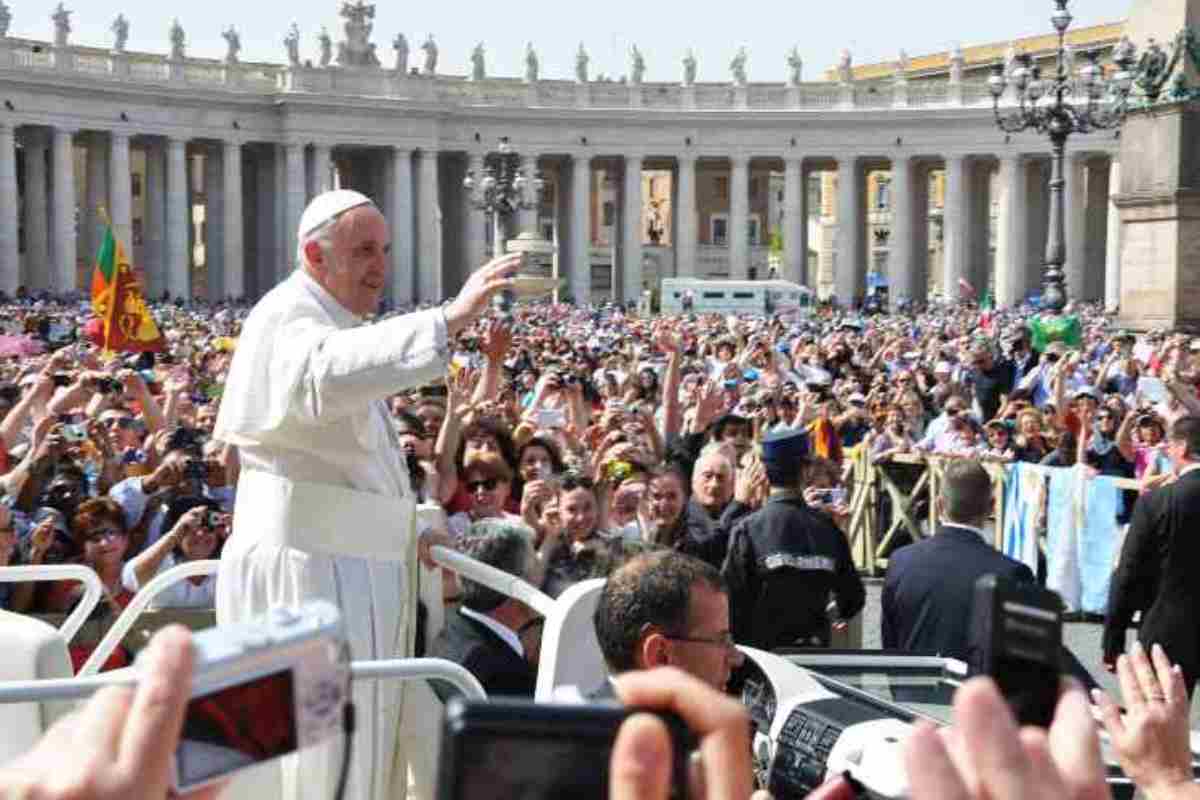 Papa Francesco all'udienza generale: «Chi è prudente non sceglie a caso: anzitutto sa che cosa vuole»