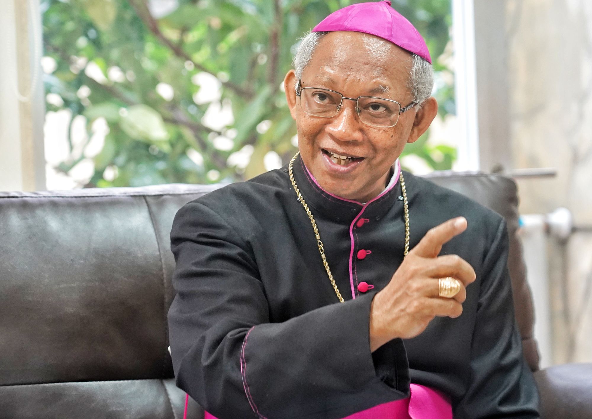 Indonesia. Rome asks the bishop who renounced the cardinalate to step aside