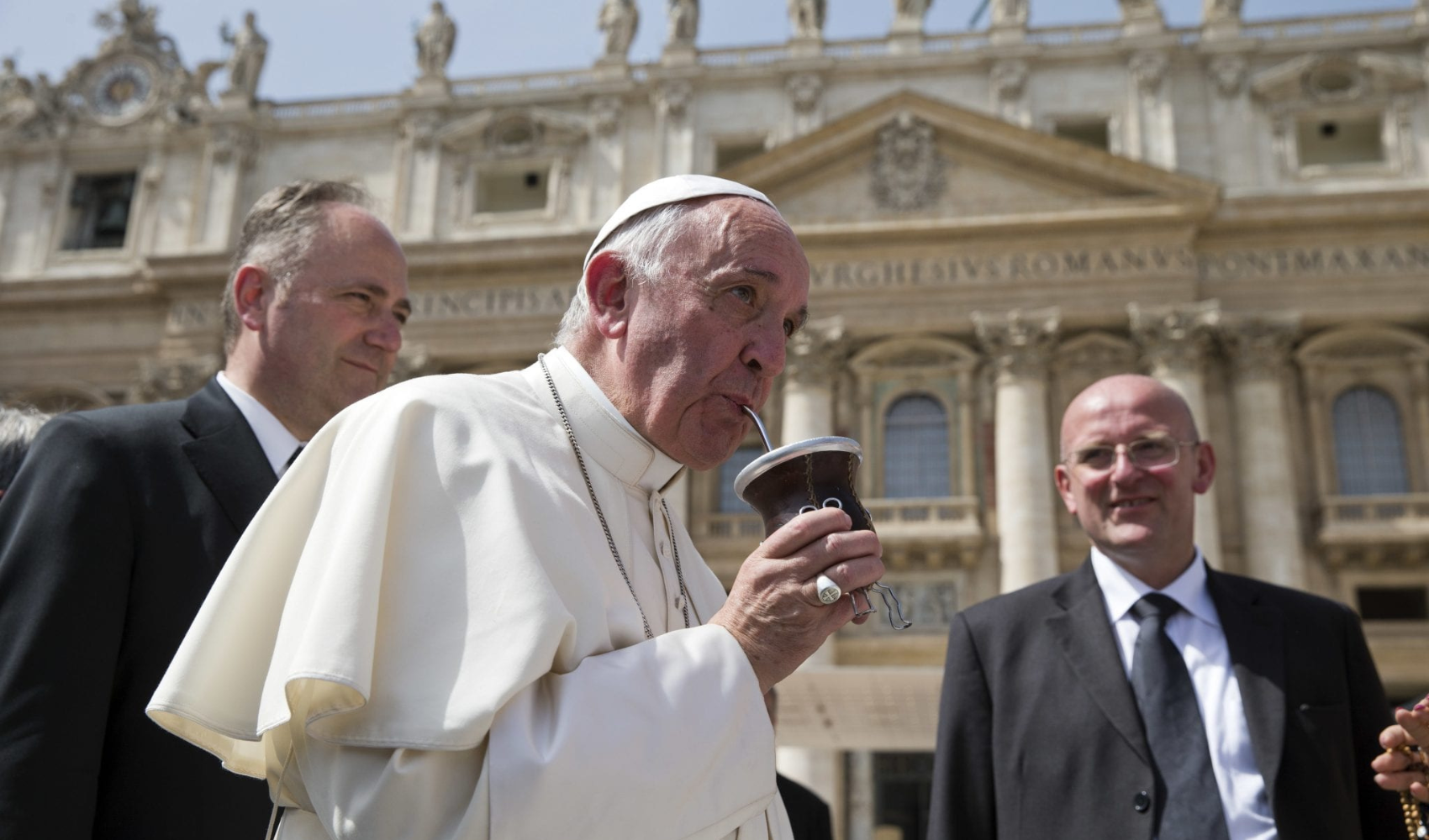 Papa Francesco: "Vorrei andare in Argentina nel 2024". Poi parla del futuro di Gänswein