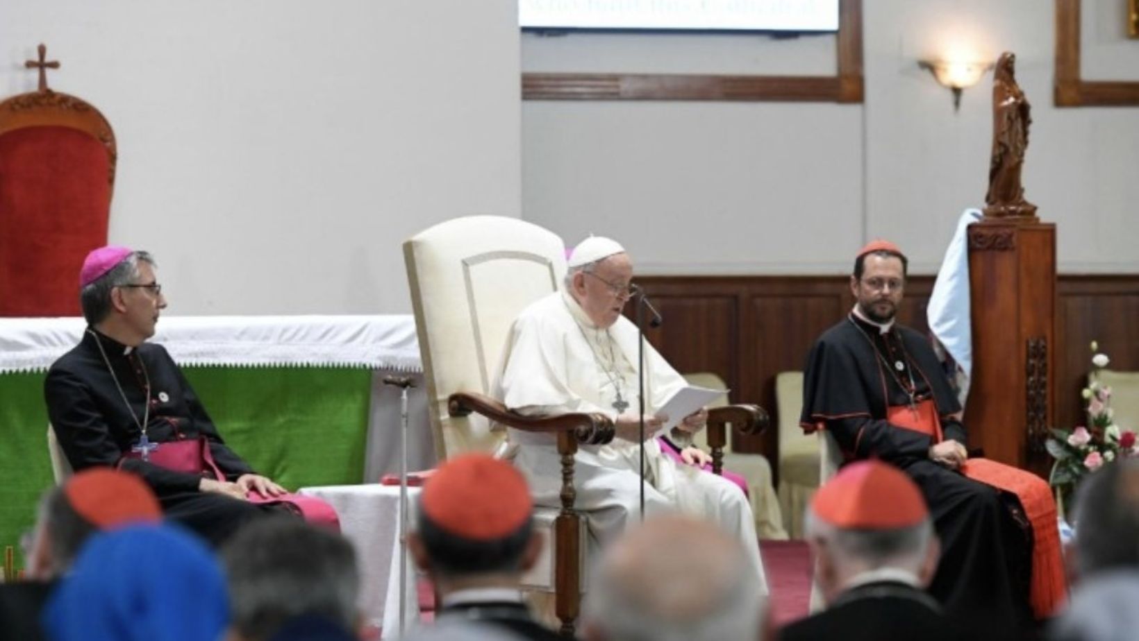 Mongolia. Papa Francesco ai vescovi e ai preti: "non abbiate paura dei numeri esigui"