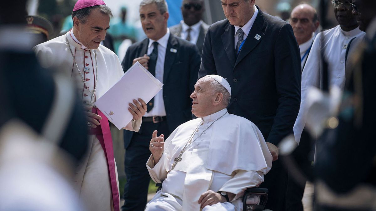 - Day 4 - Papa Francesco arriva in Sud Sudan: "Basta sangue versato"