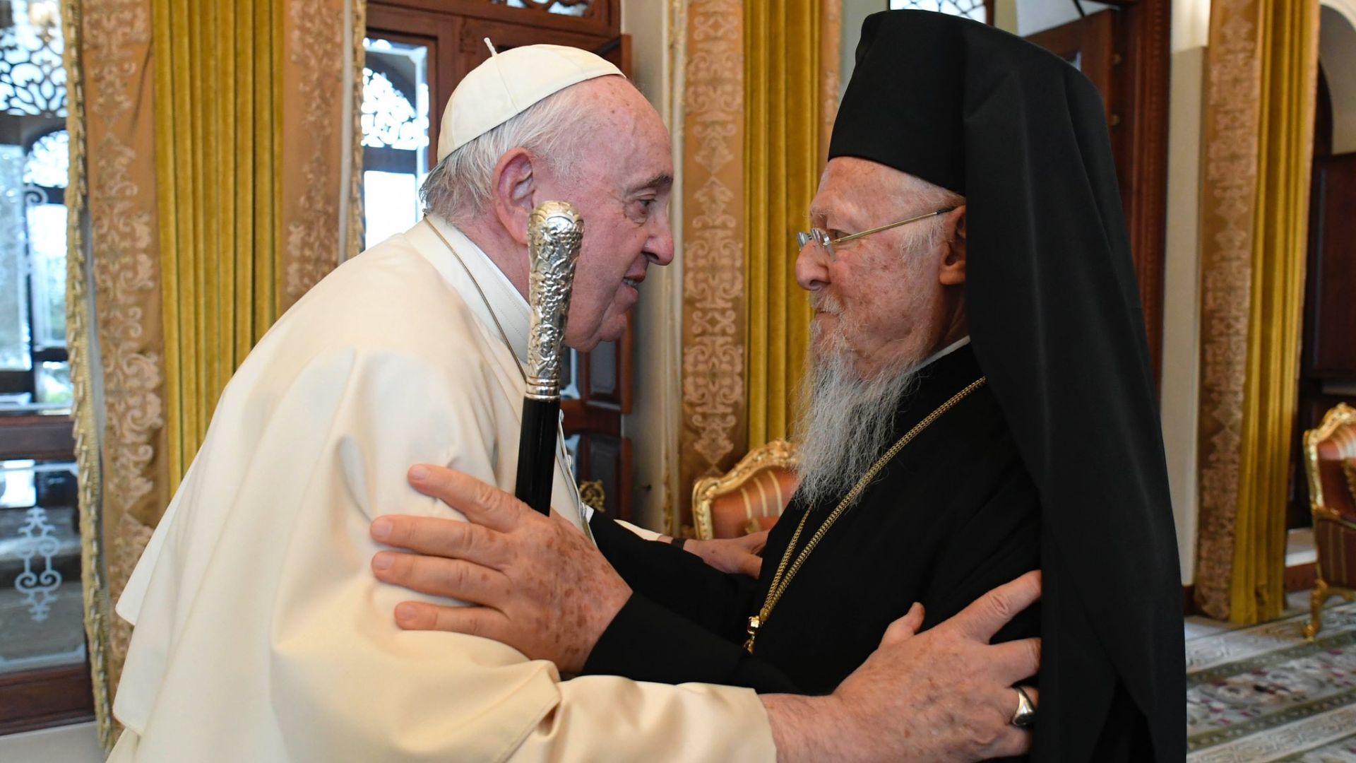 Francesco in Bahrain: " lo Spirito è più grande delle nostre divisioni carnali”