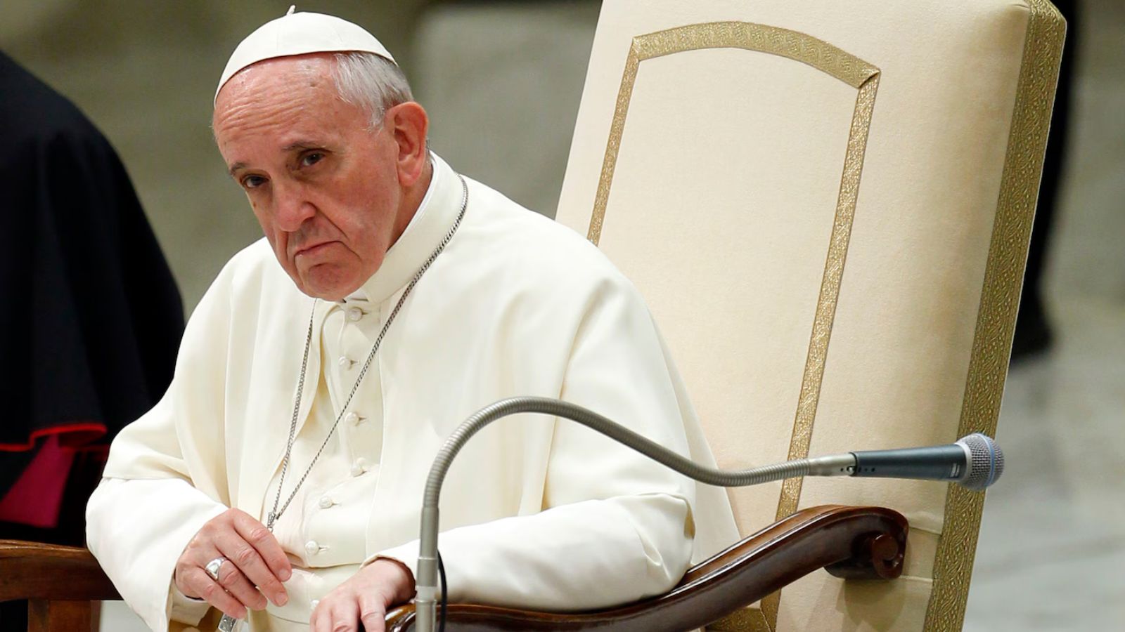 «Non si può mai uccidere in nome di Dio». Papa Francesco scrive al Nunzio in Russia