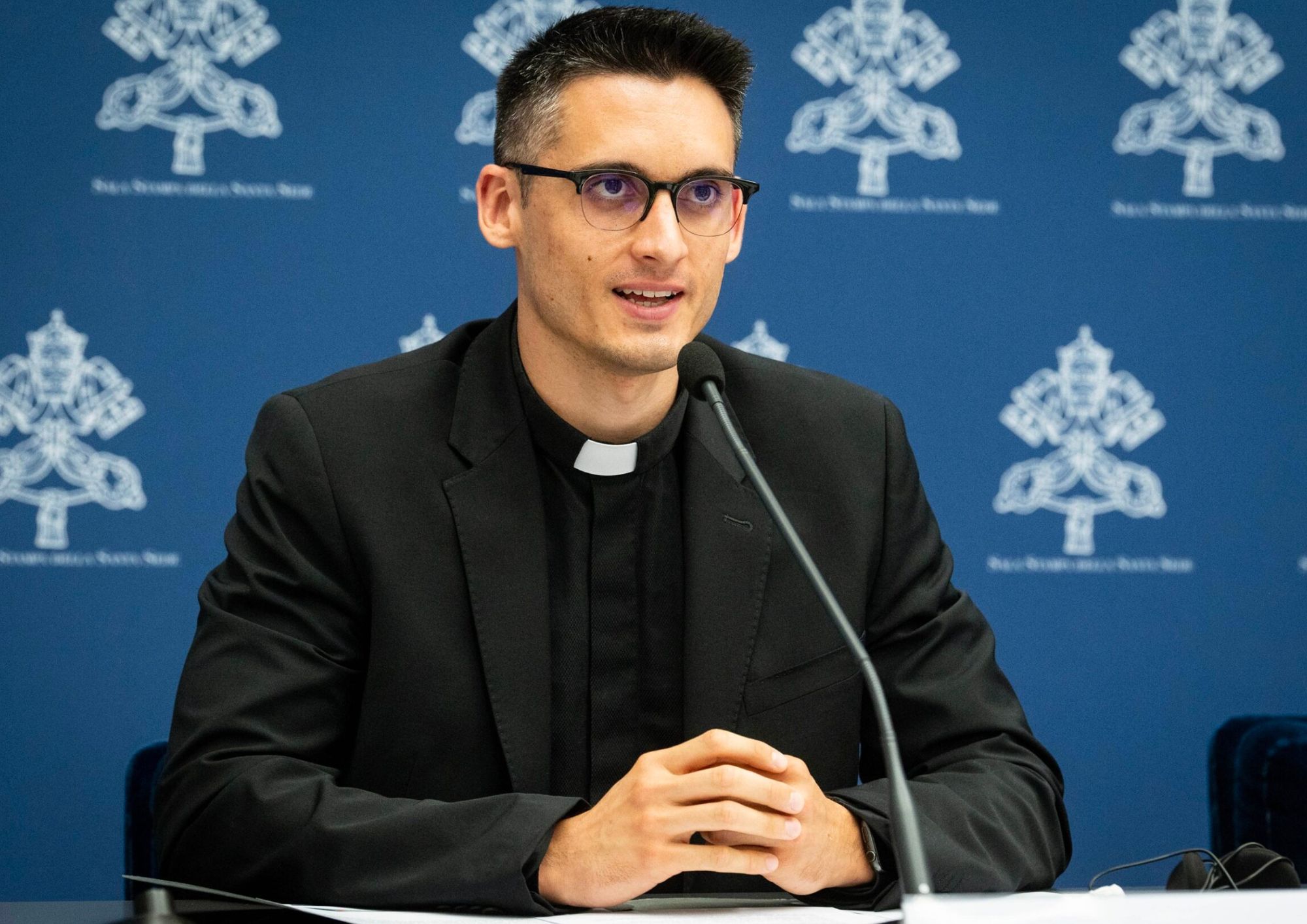 Don Alberto Ravagnani lascia il ministero. Cosa rivela davvero questa vicenda