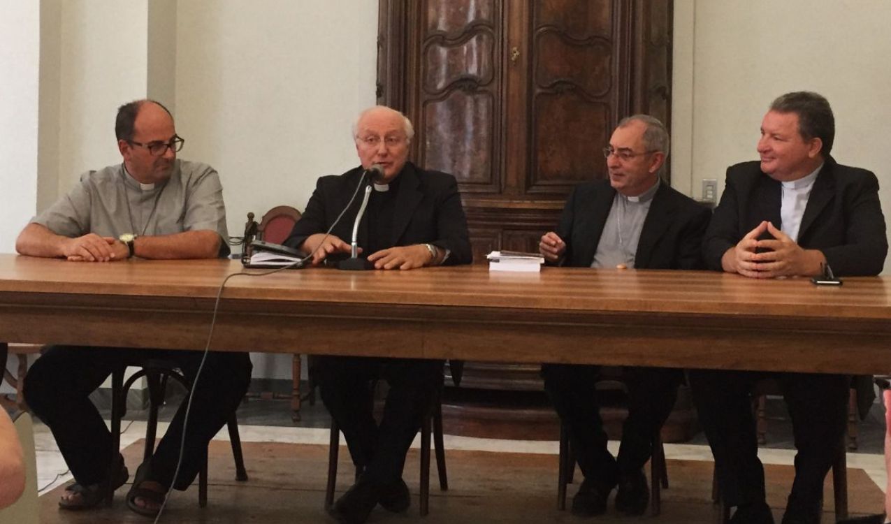 Faraghini lascia. In Laterano preoccupazione per il Seminario