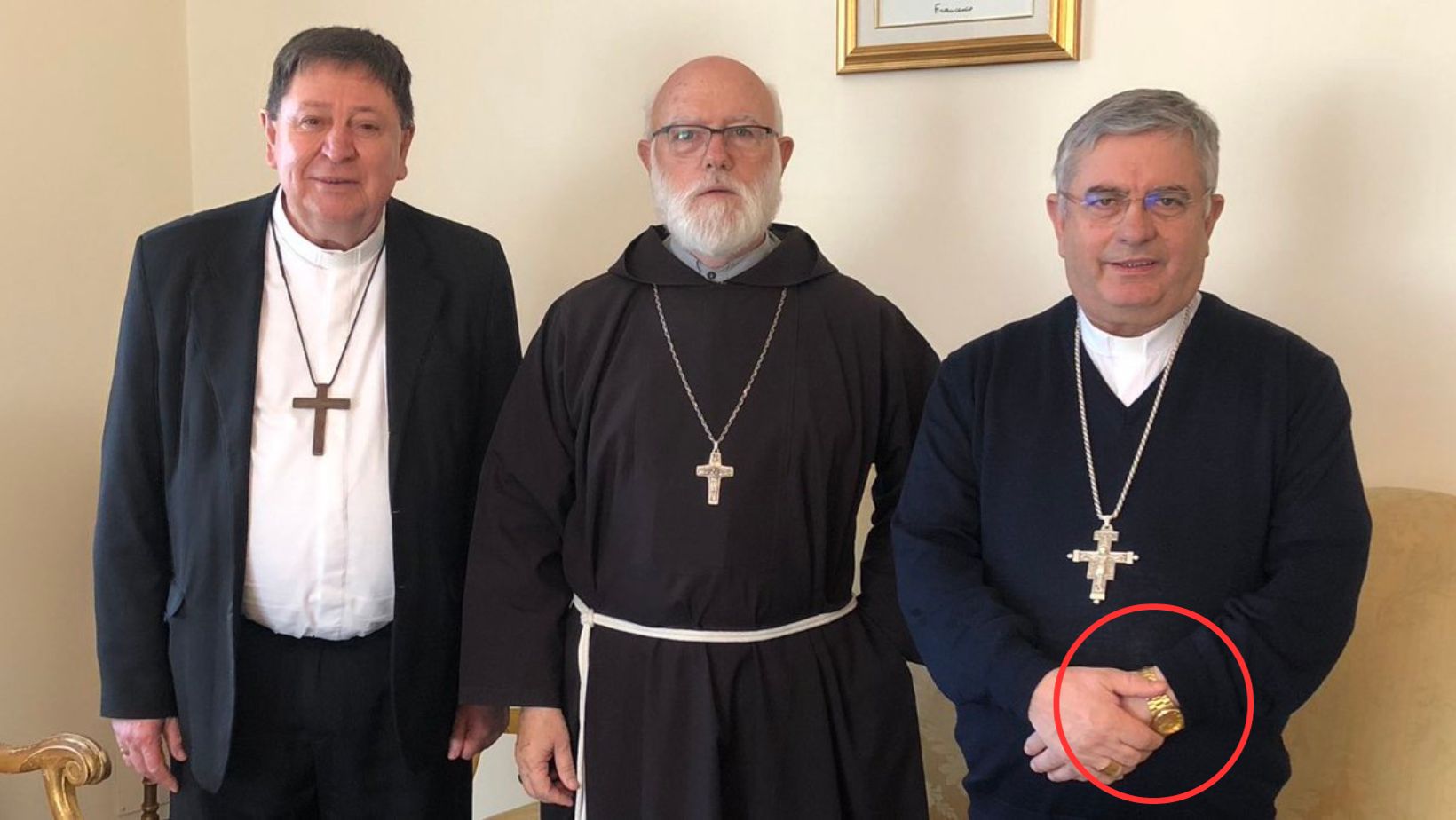 Carballo rispedito in Spagna. Papa Francesco ha già in mente chi verrà dopo