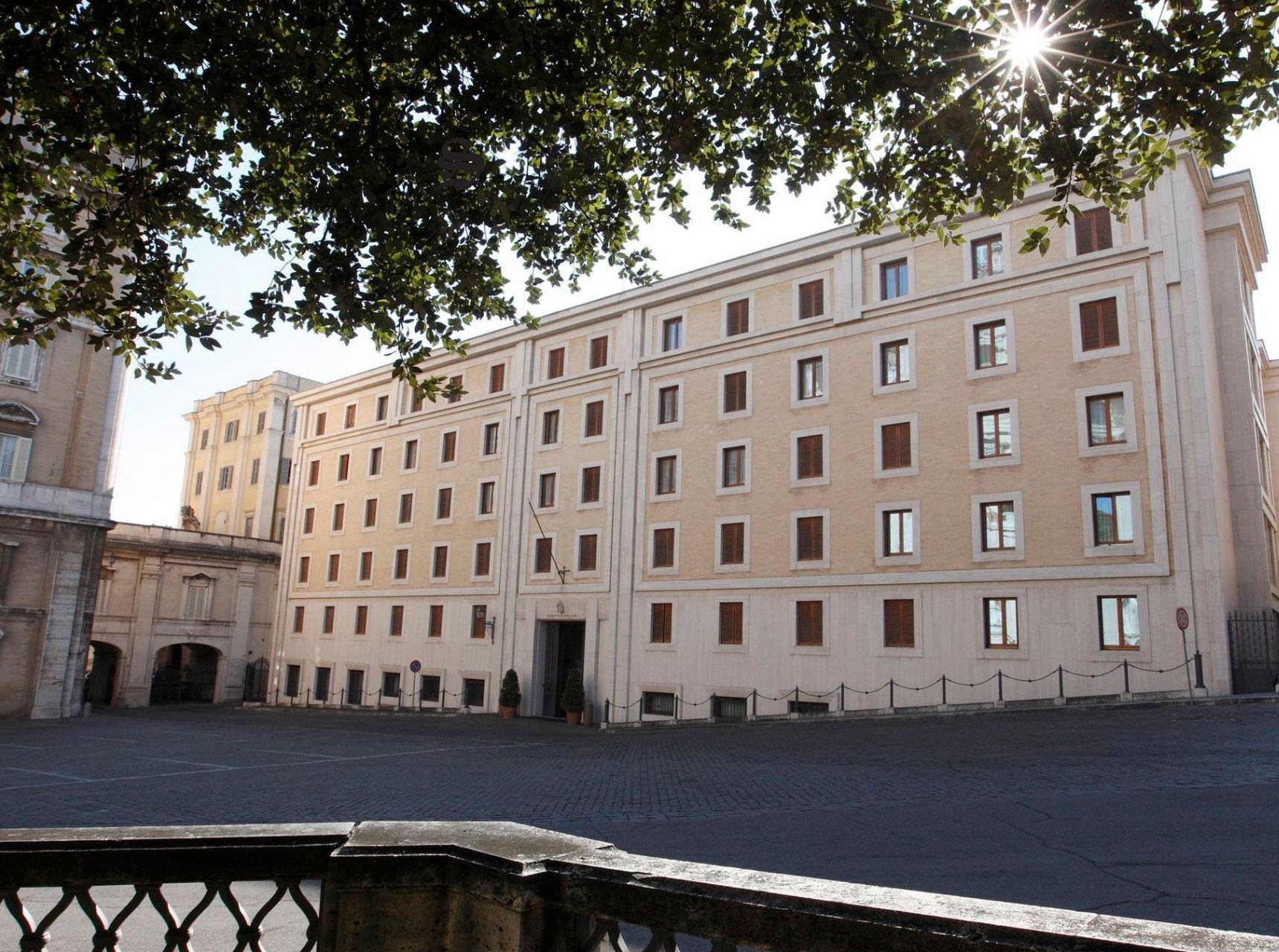 Conclave. Per i cardinali è tempo di trasloco